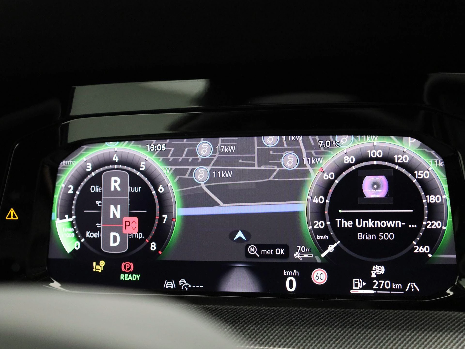 Volkswagen-Golf-image-23