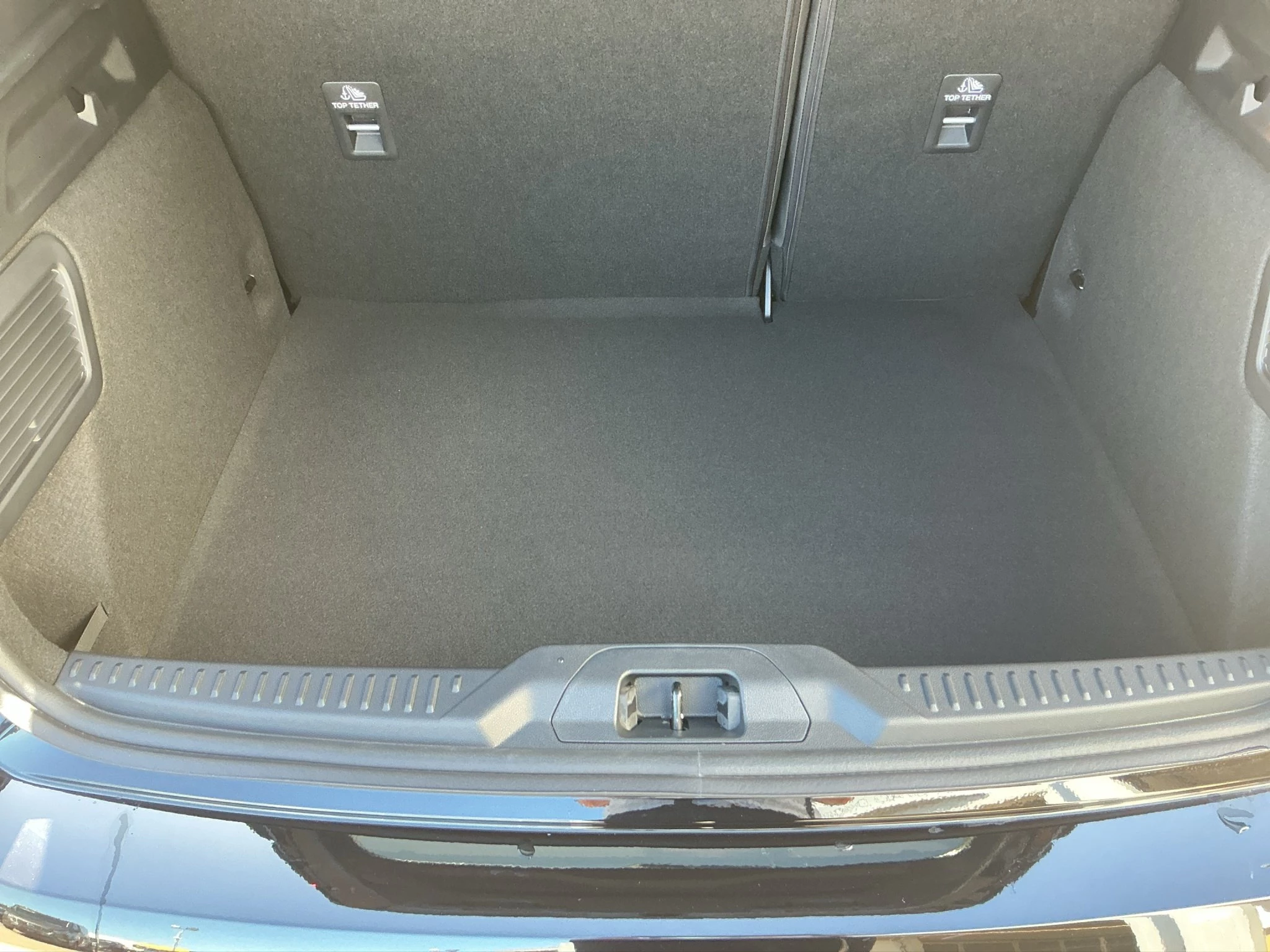 Ford Focus Titanium Edition Limousine Automatik & Panoramadach *HEZ Aktion*