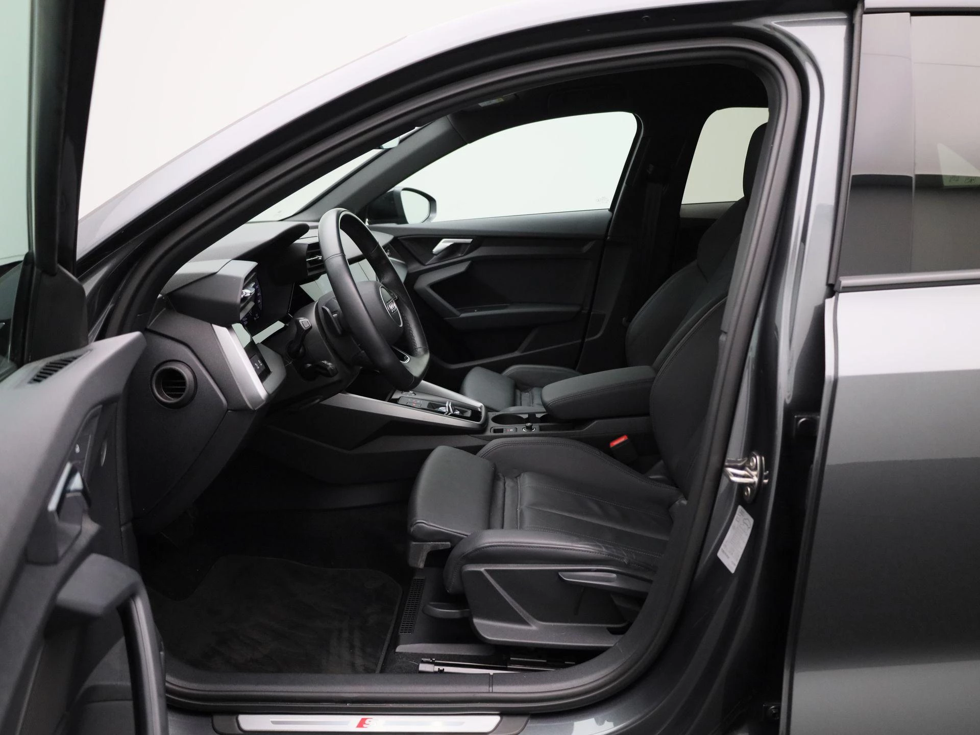 Audi A3 Limousine 30 TFSI S edition