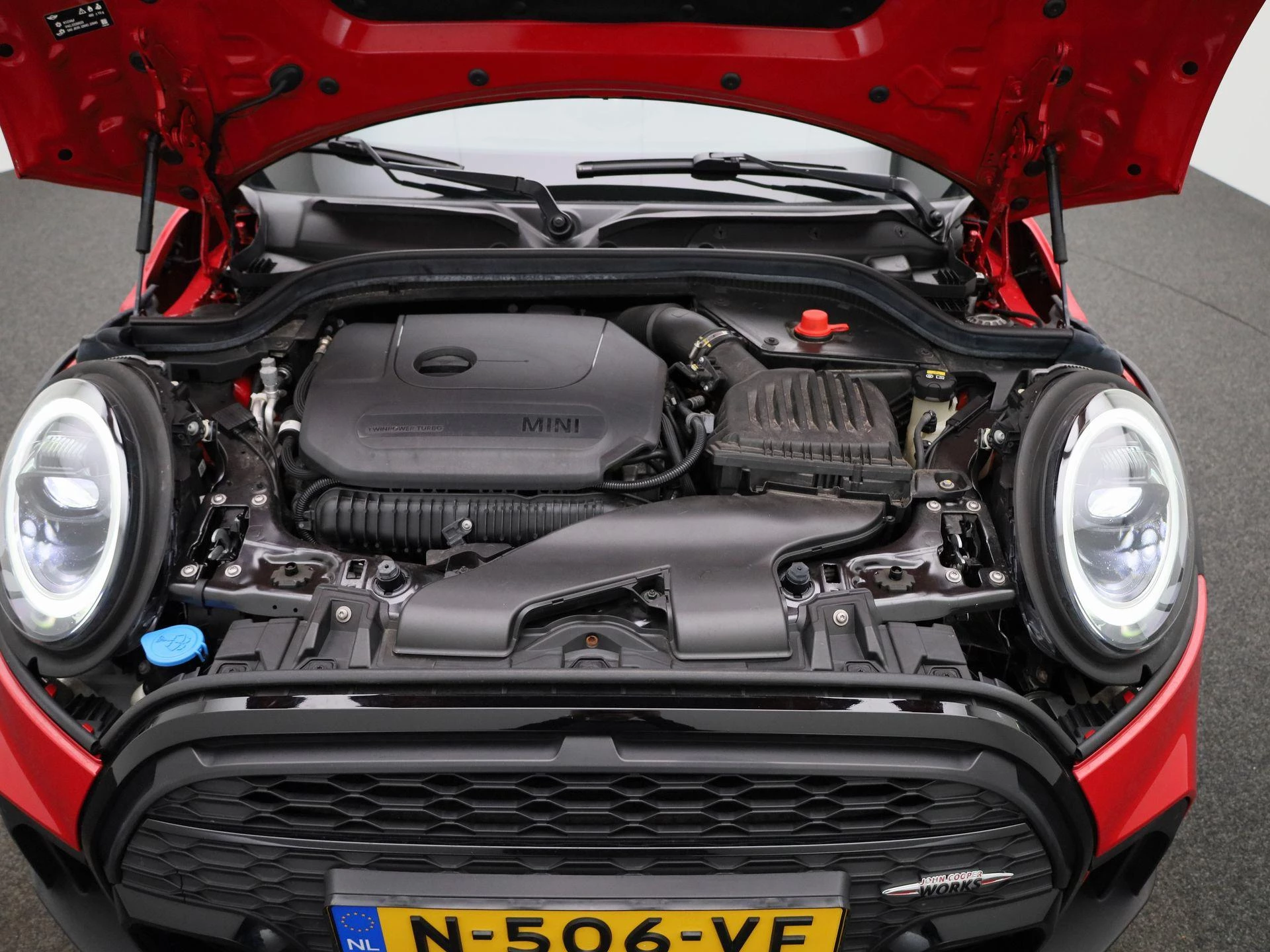 MINI-Cooper S Cabrio-image-32