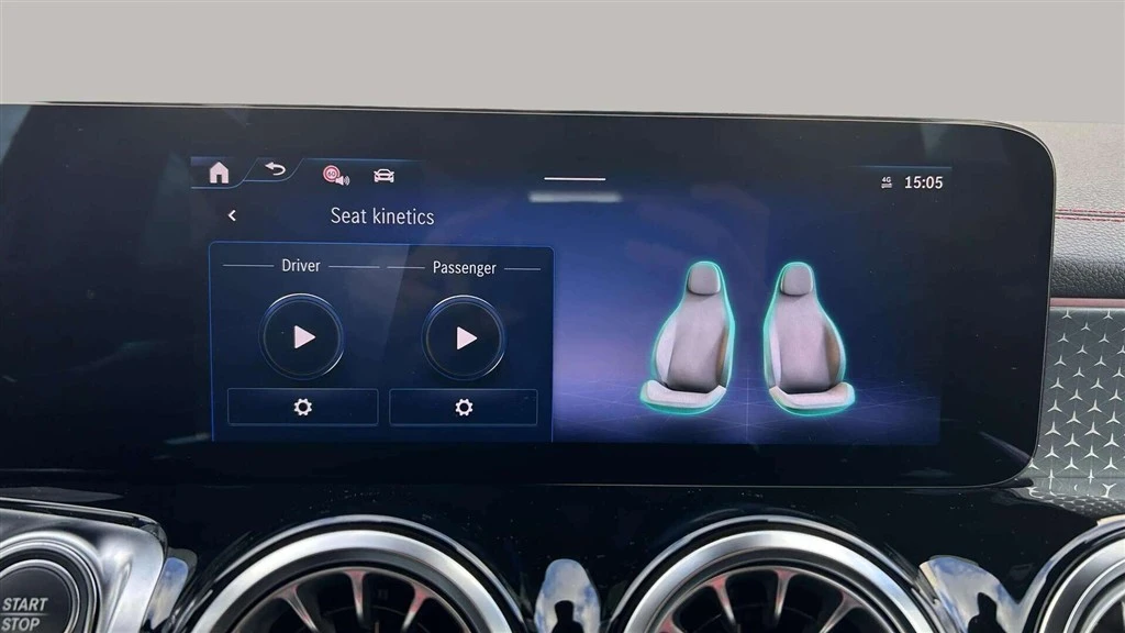 Mercedes-Benz-EQB-image-17