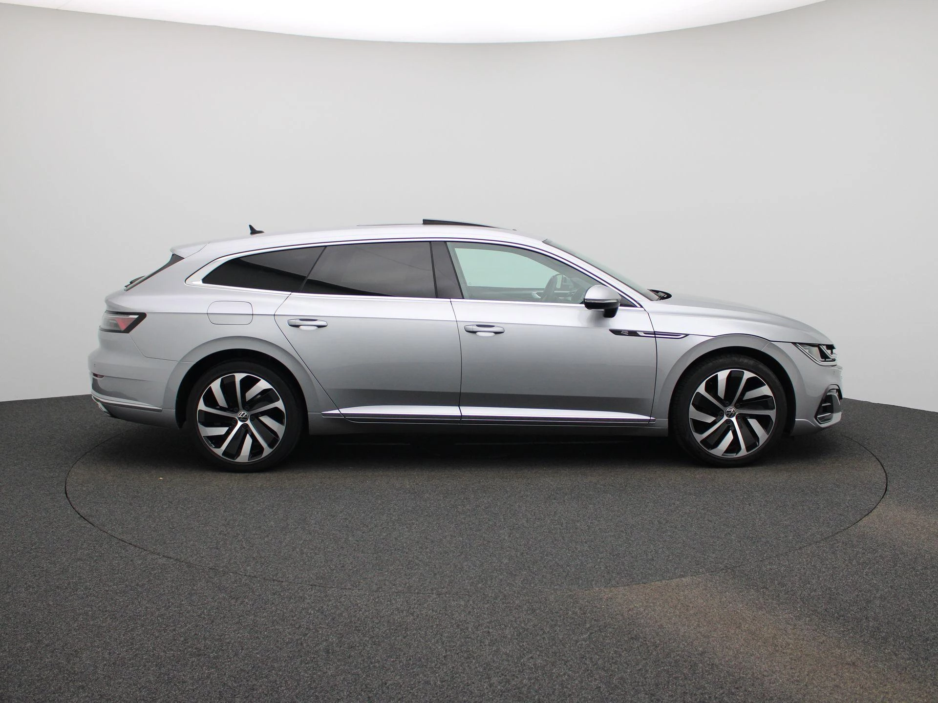 Volkswagen-Arteon-image-5