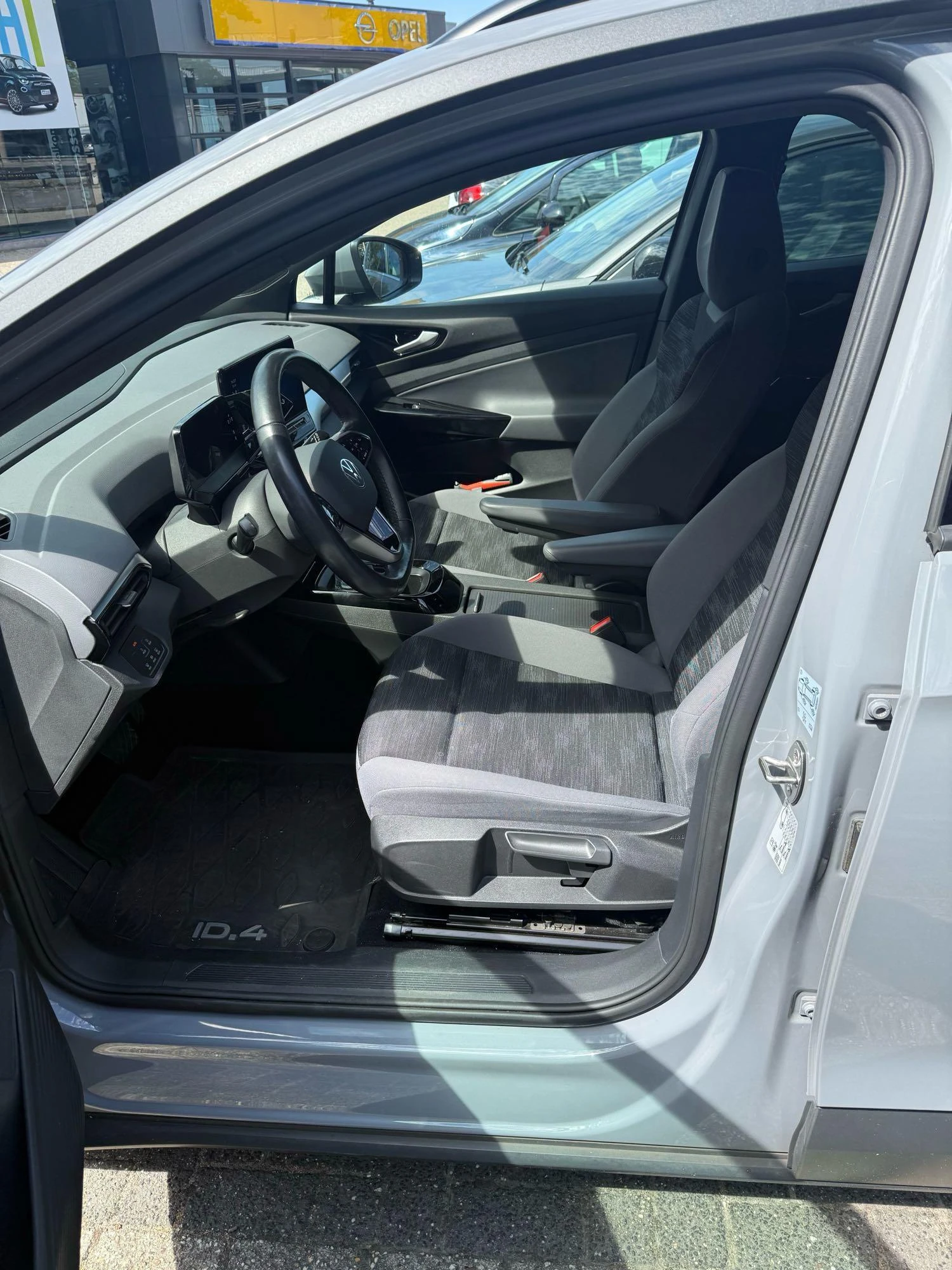 Volkswagen-ID.4-image-2
