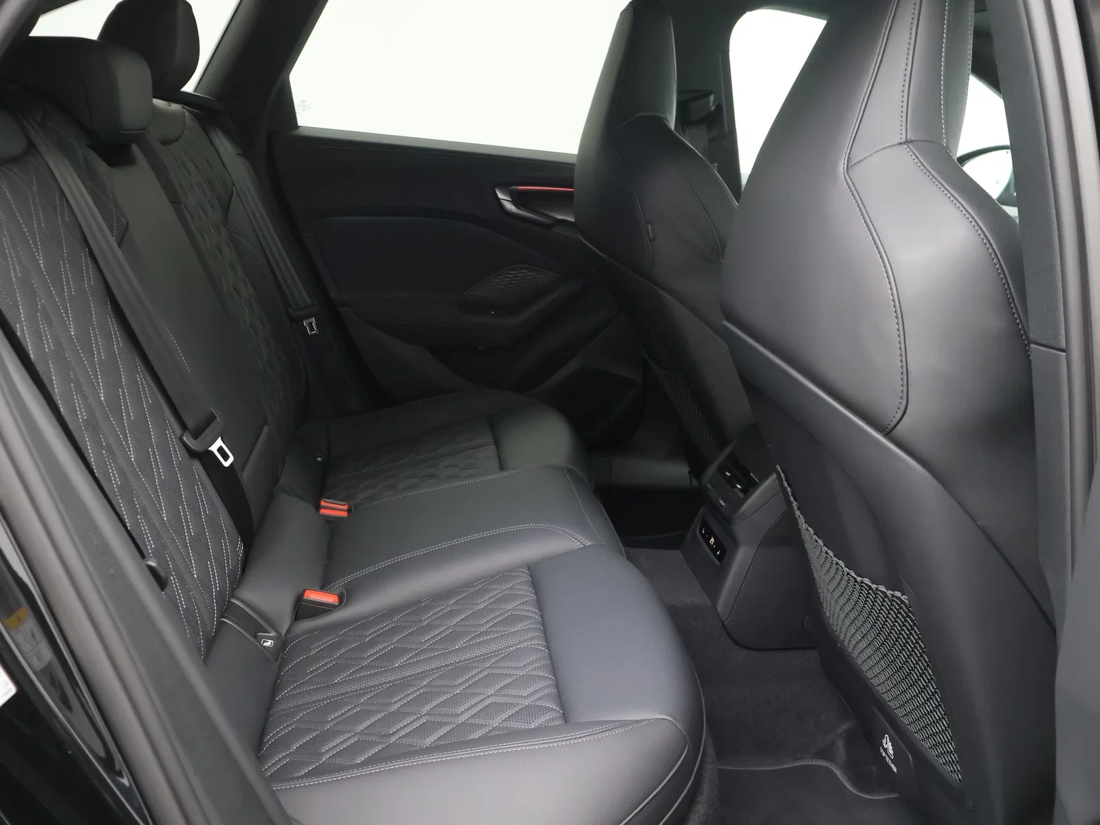 Audi-S5-image-24