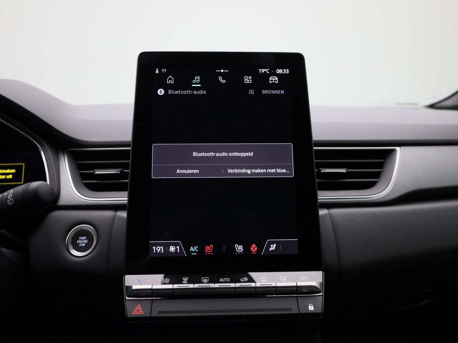 Renault-Captur-image-19