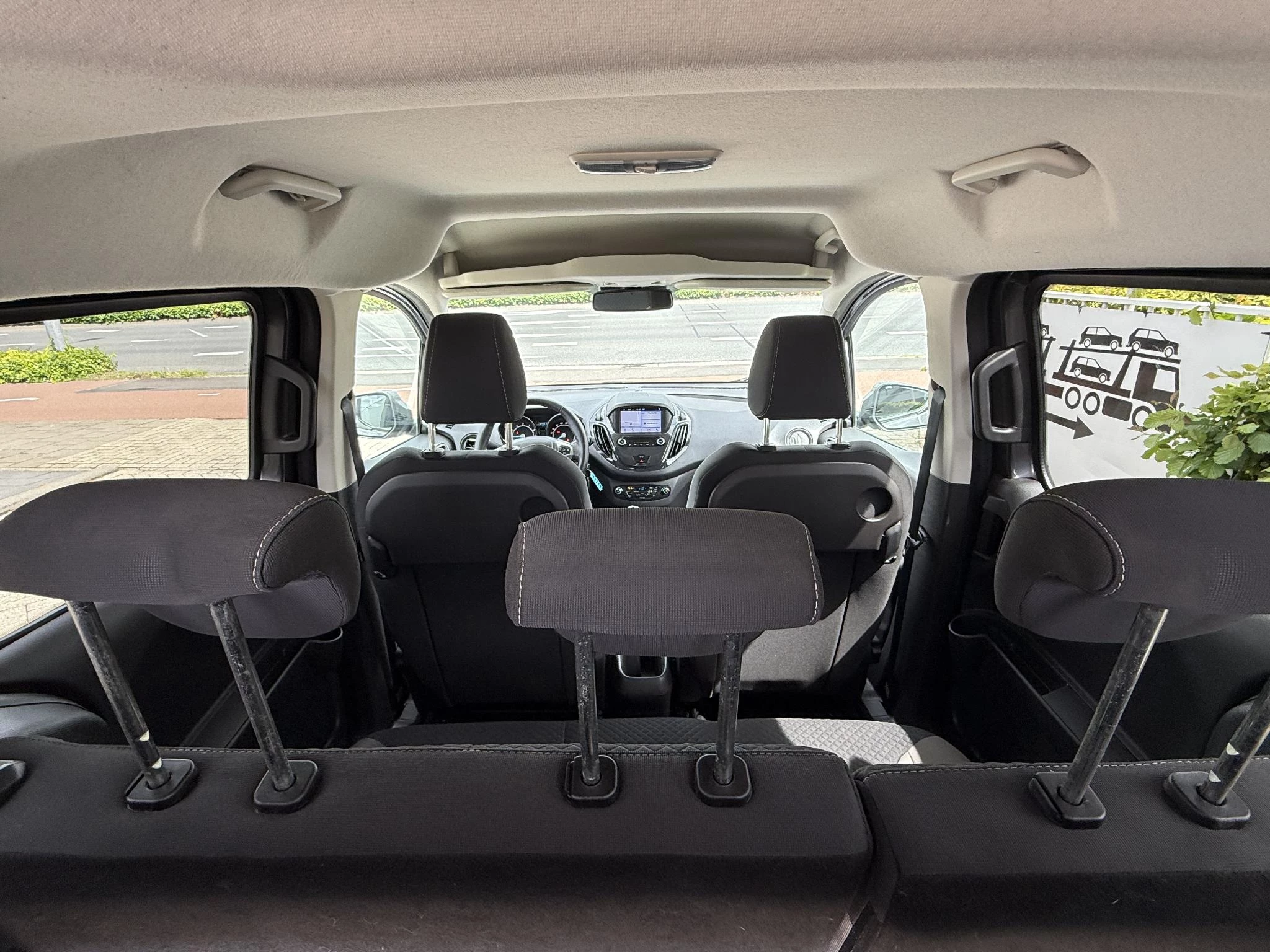 Ford Tourneo Courier 1.0 100pk Titanium