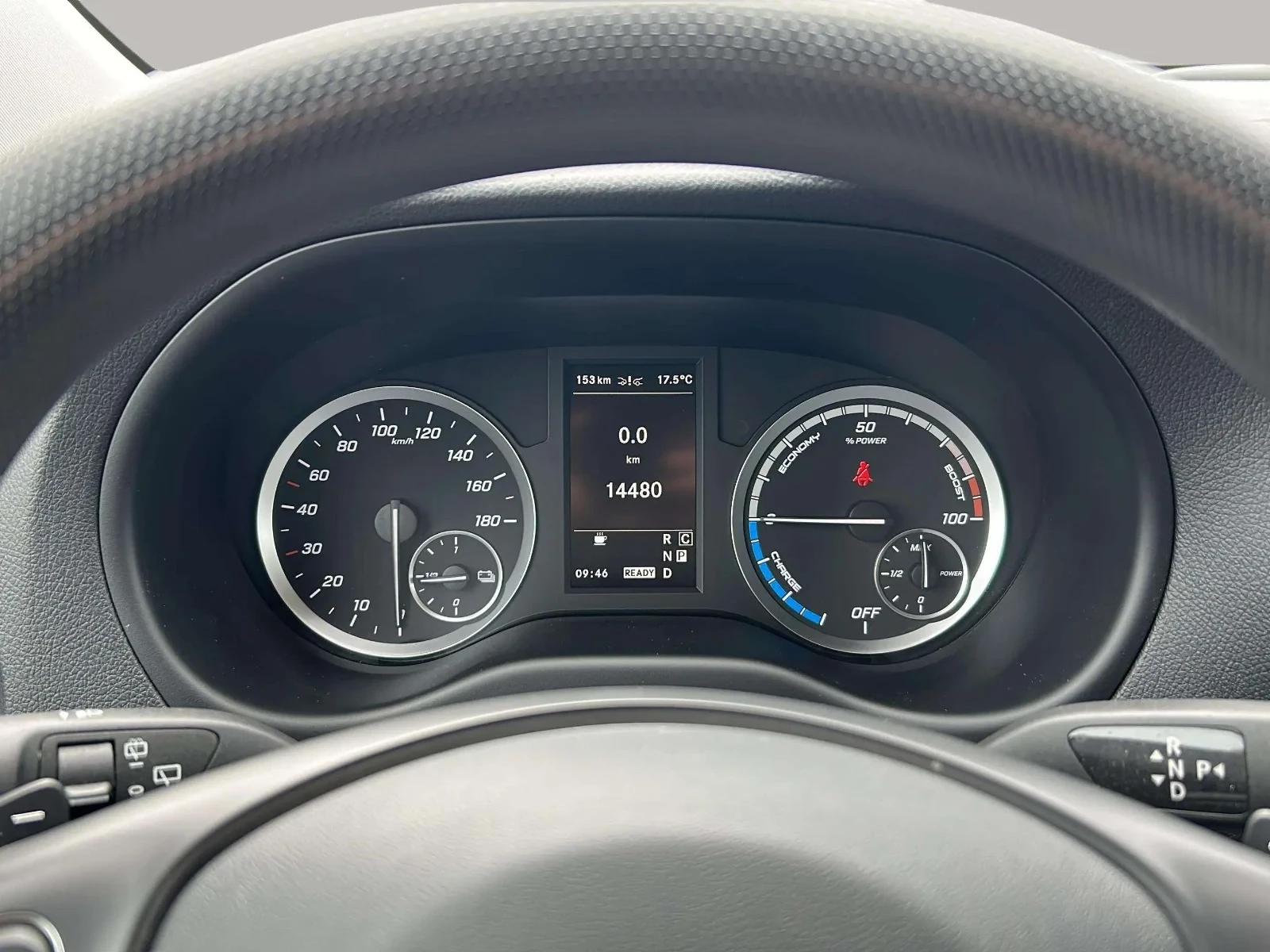 Mercedes-Benz-eVito-image-10