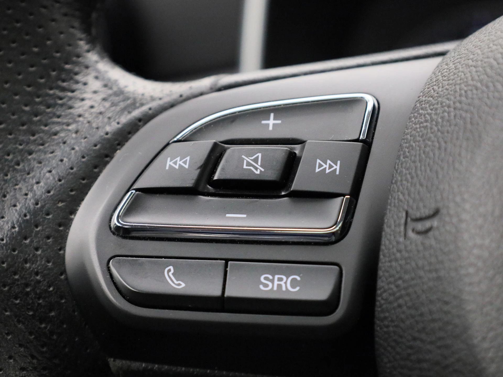 MG ZS EV Luxury 45 kWh