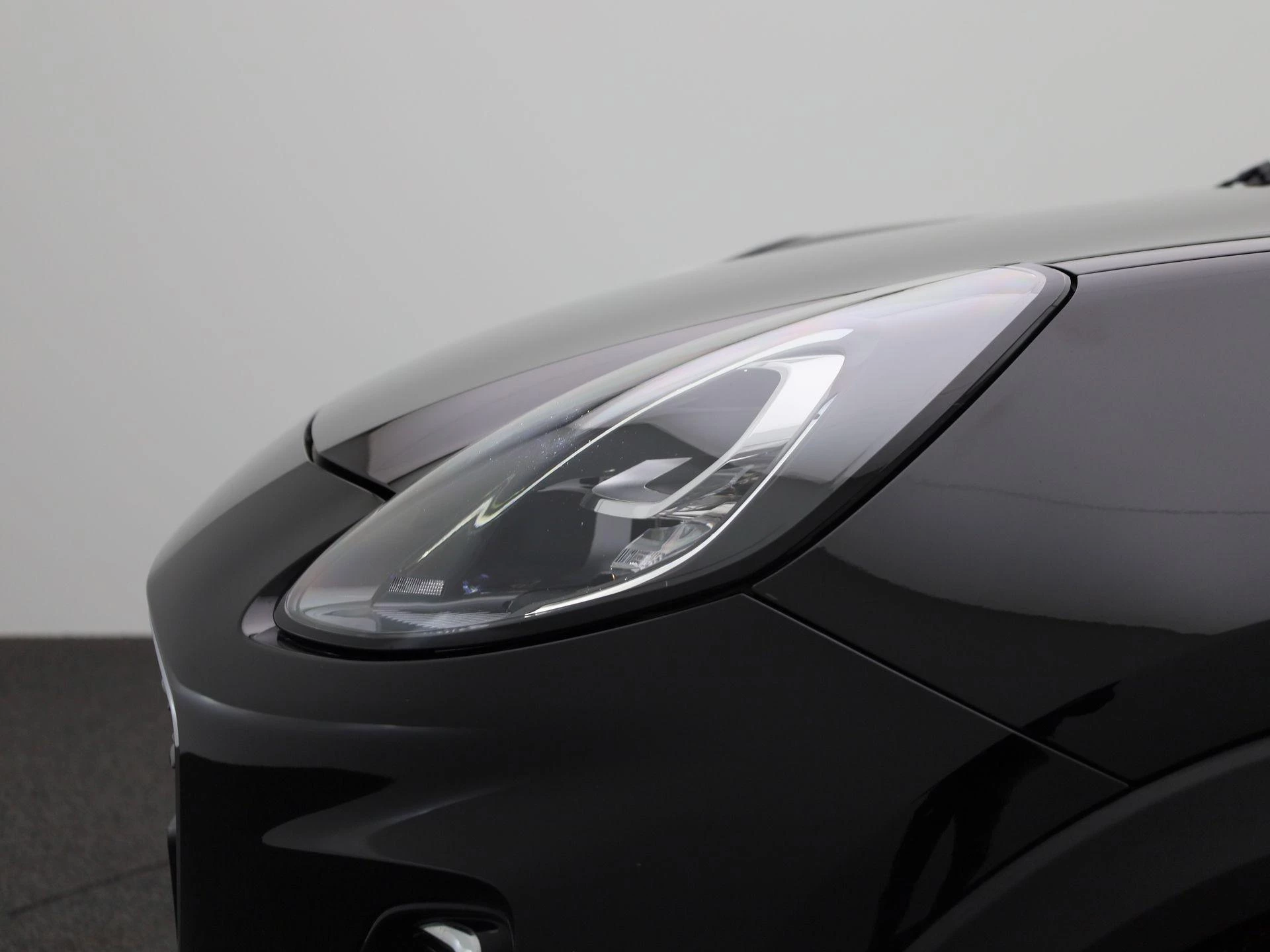 Ford Puma 1.0i Ecoboost mHEV 92kW Titanium