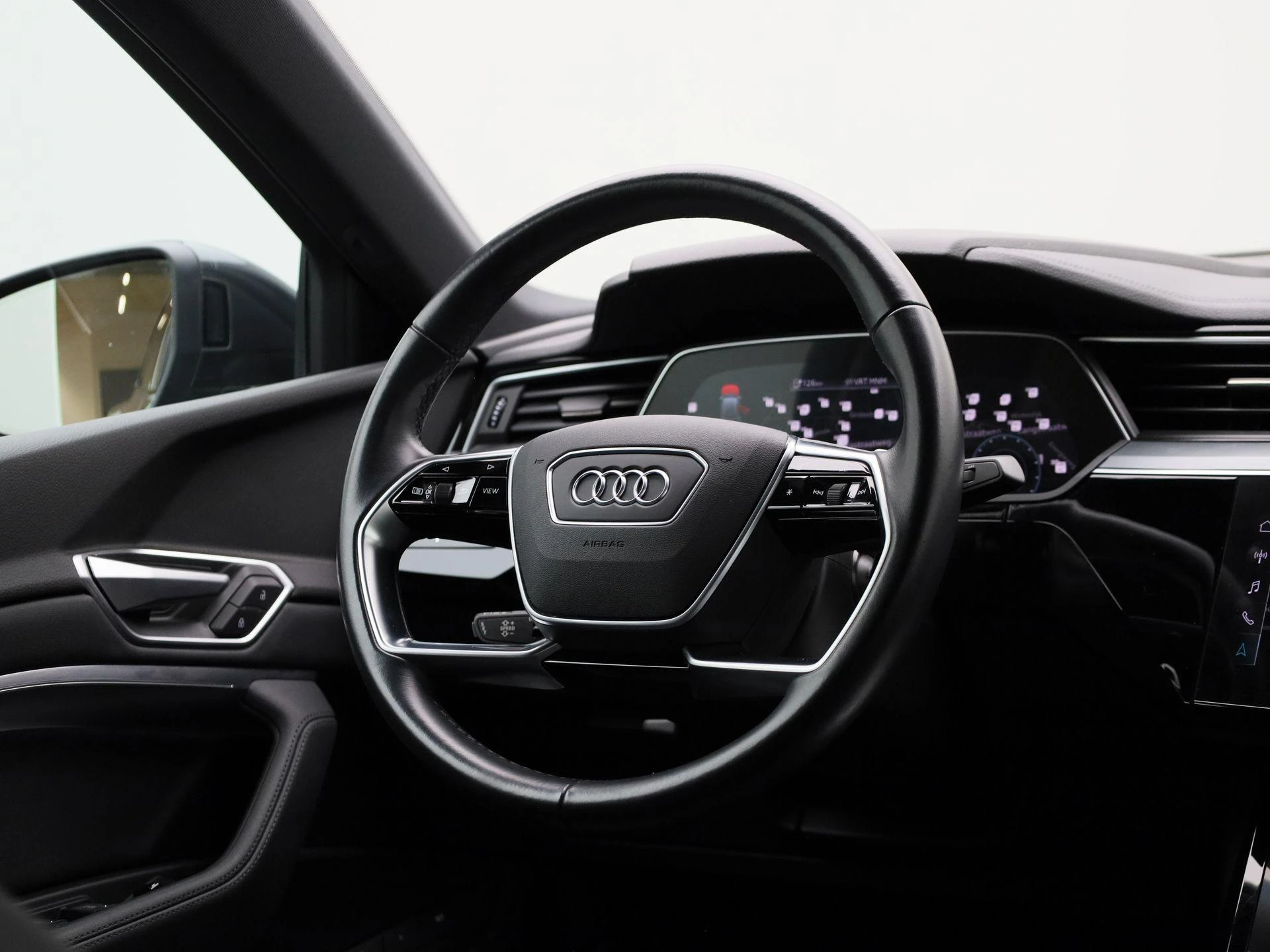 Audi-e-tron-image-43