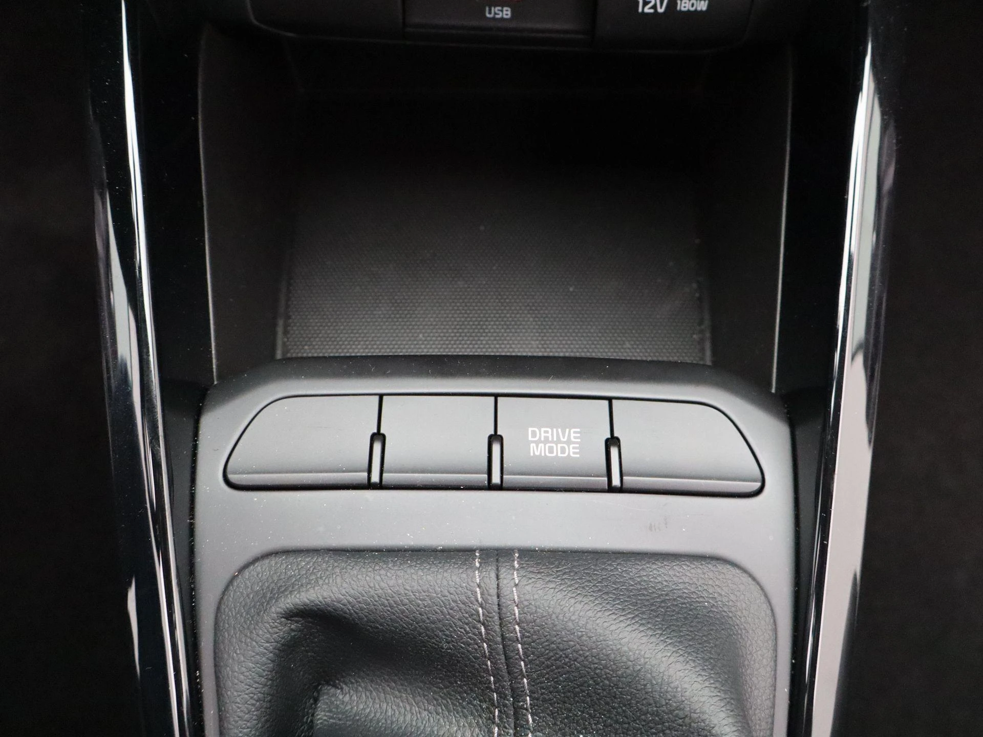 Kia Stonic 1.0 T-GDi MHEV DynamicLine