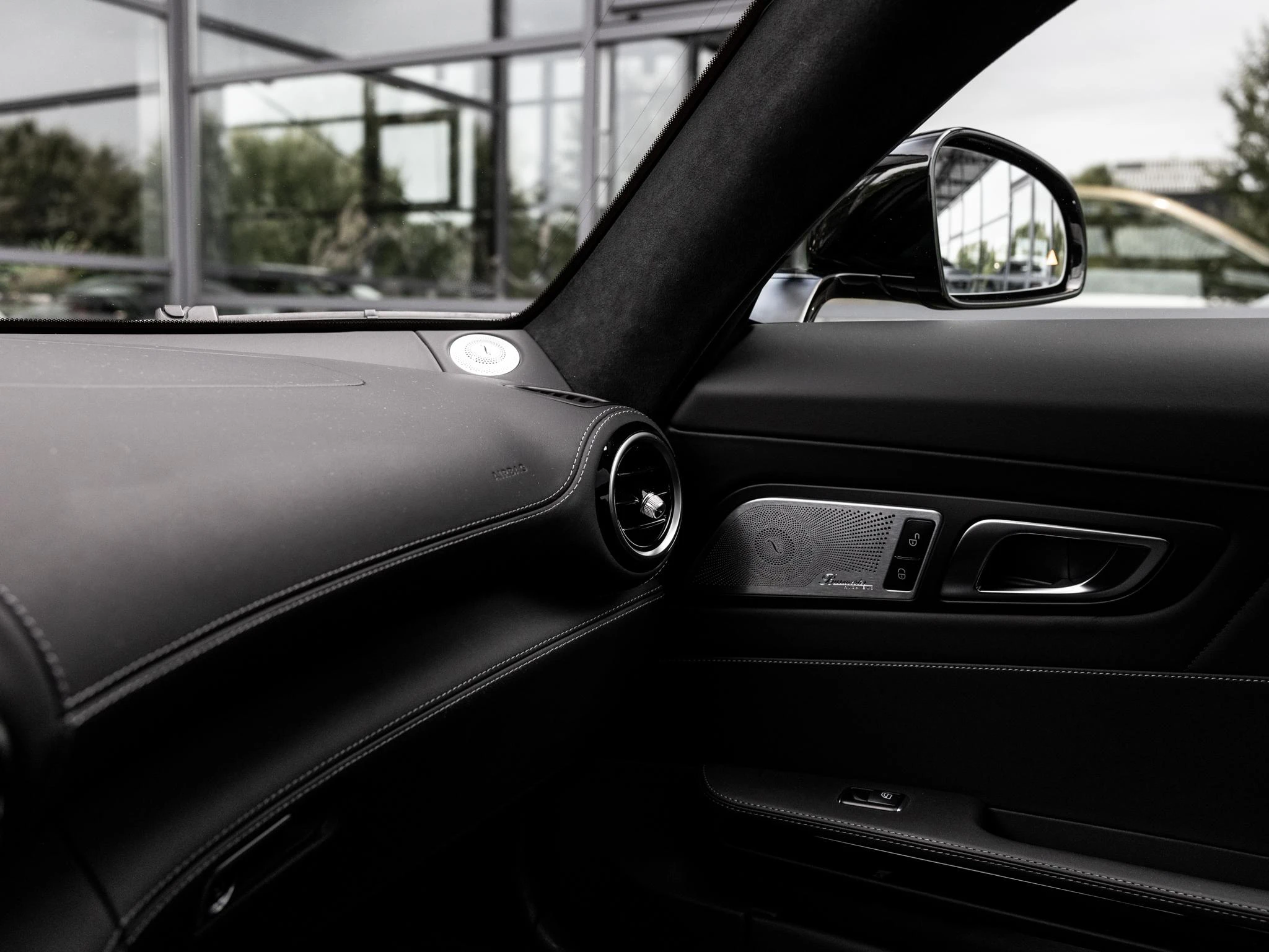 Mercedes-AMG-GT-image-19