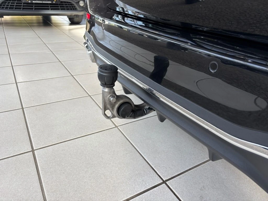 Mercedes-Benz-C-Klasse 300 d-image-18
