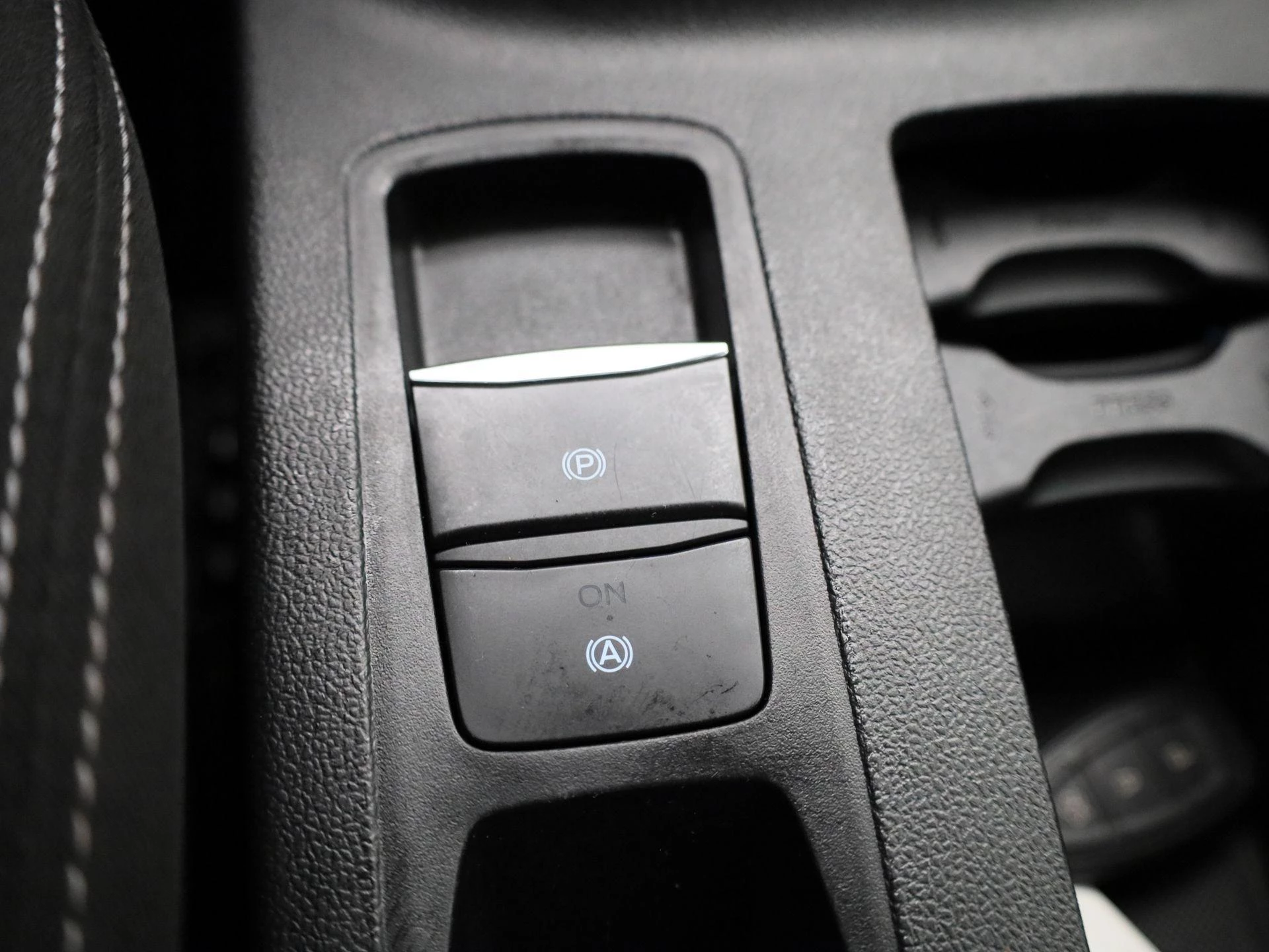 Ford Focus Wagon 1.0 EcoBoost Hybrid Titanium