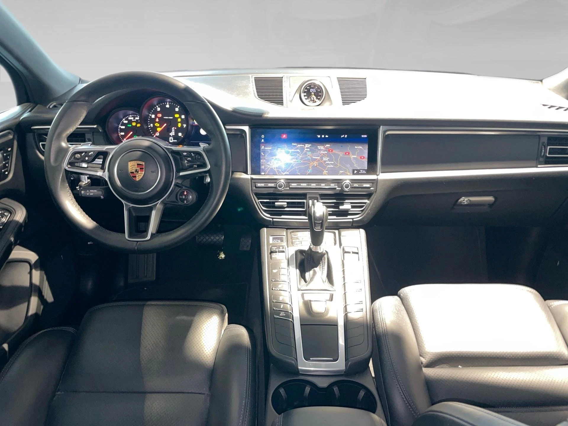 Porsche-Macan-image-4