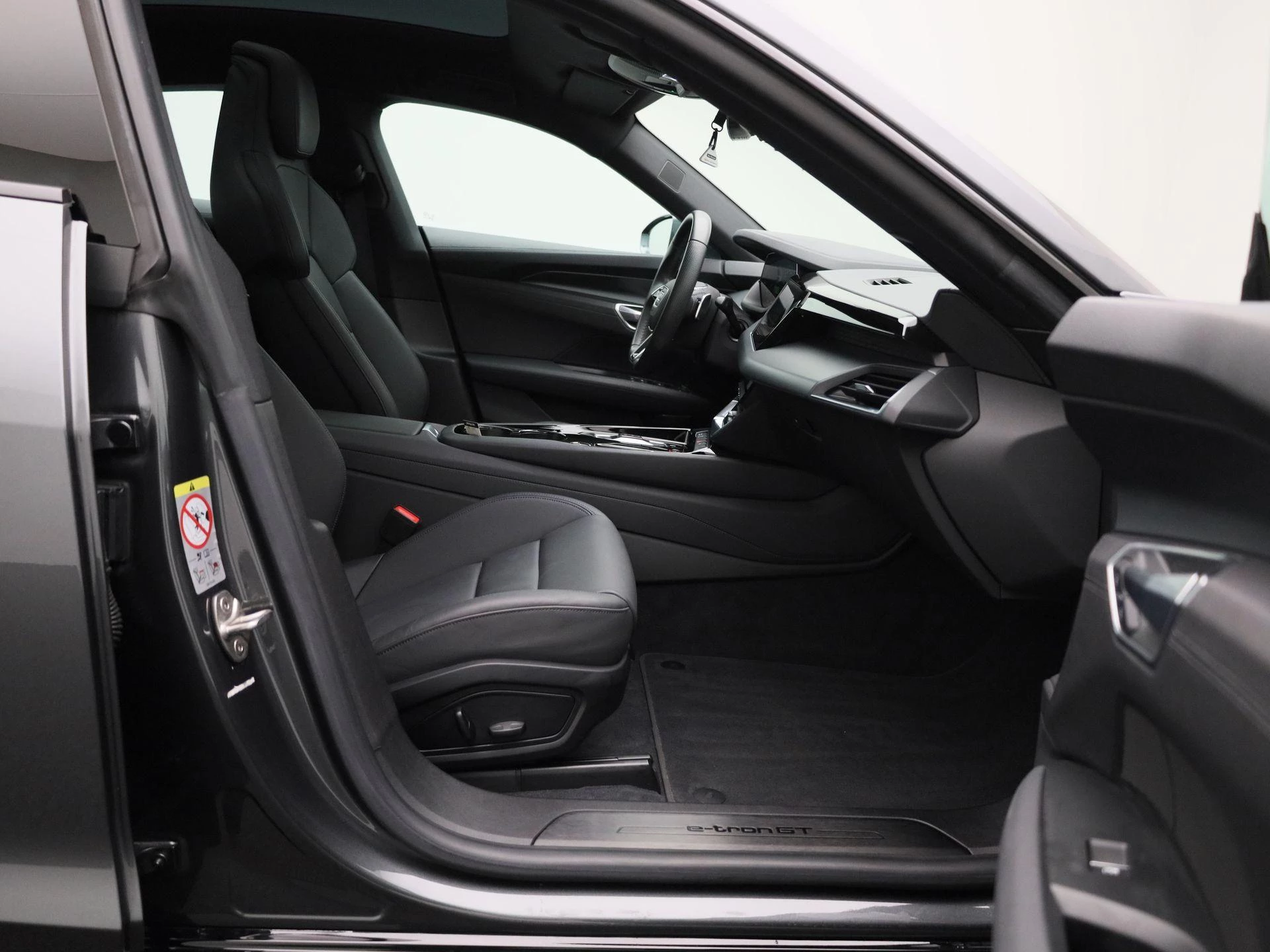 Audi e-tron GT 93 kWh 476 PK