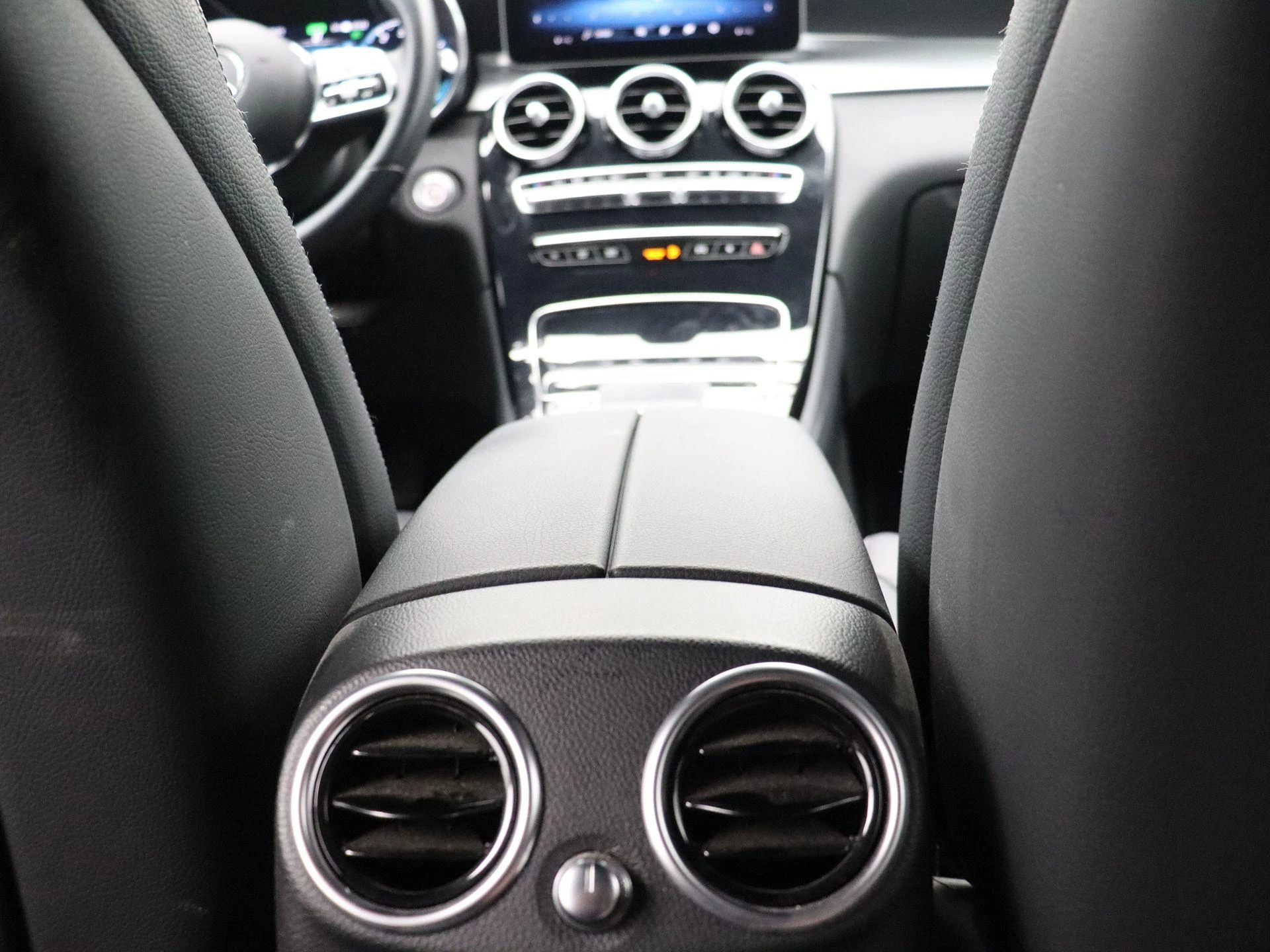 Mercedes-Benz GLC 300 de 4M Business Solution Coupé + LEDER + CARPLAY +