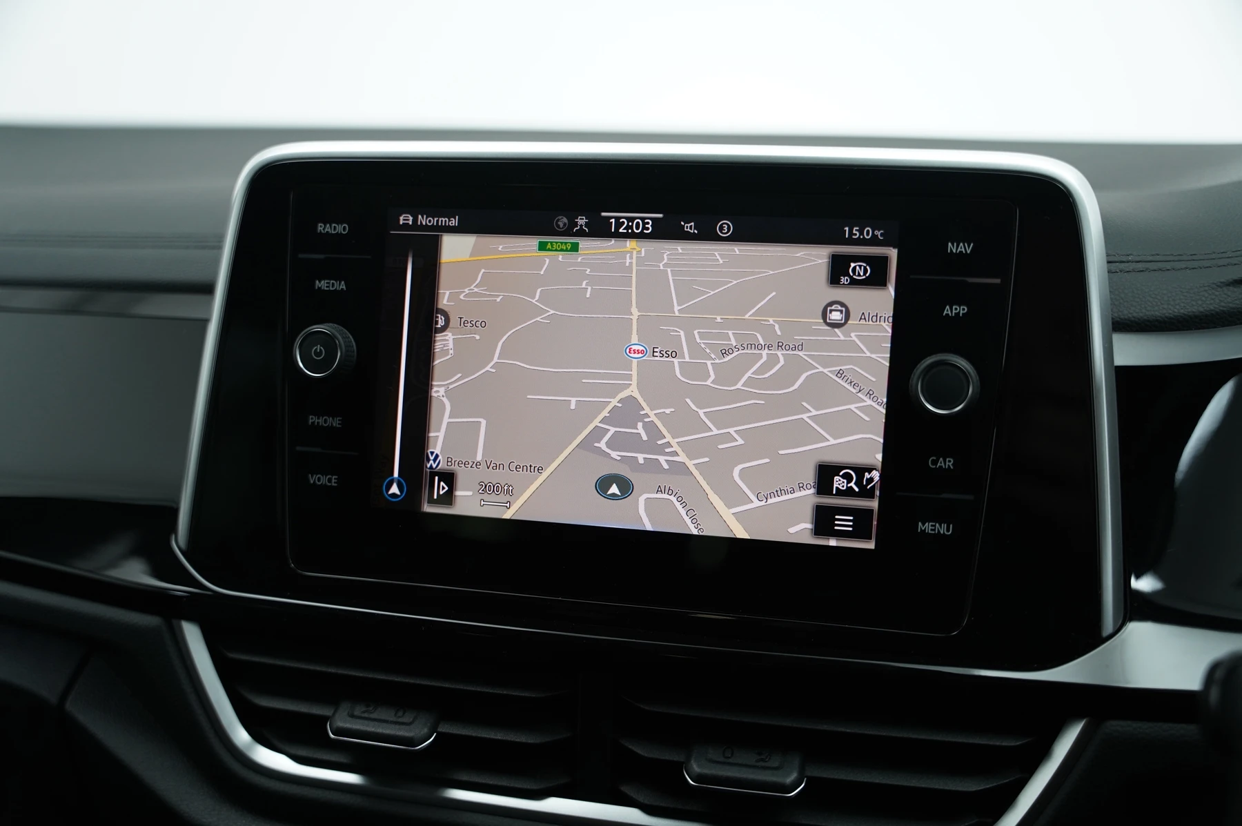 Volkswagen-T-Roc-image-23