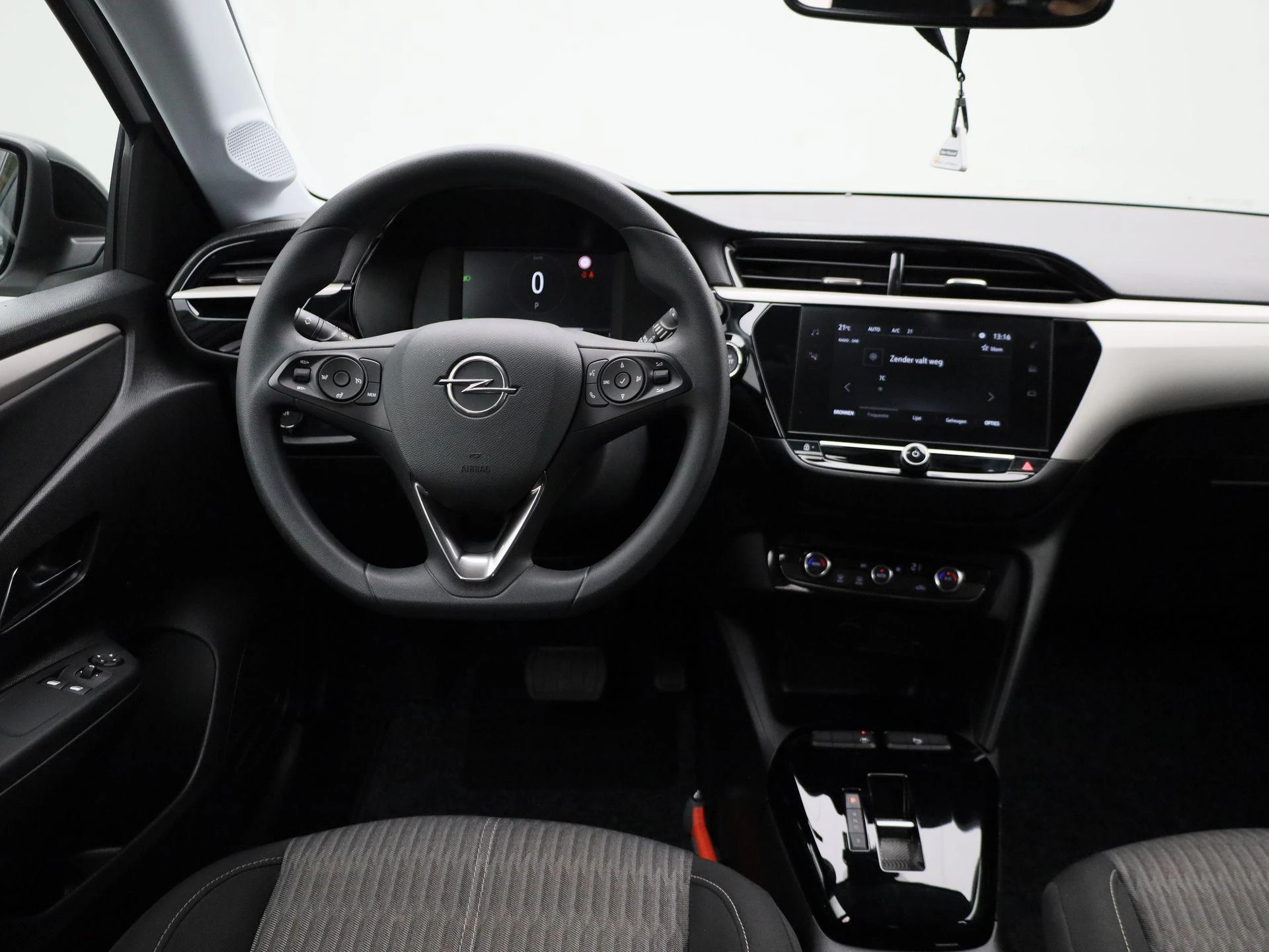 Opel-Corsa-e-image-6