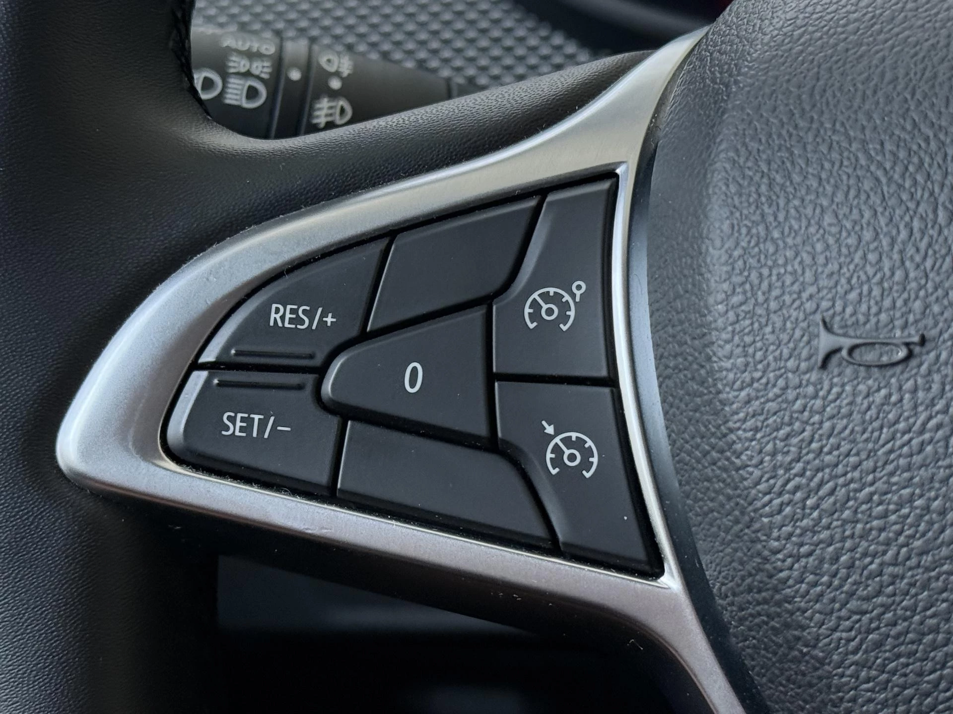Dacia-Sandero Stepway-image-12