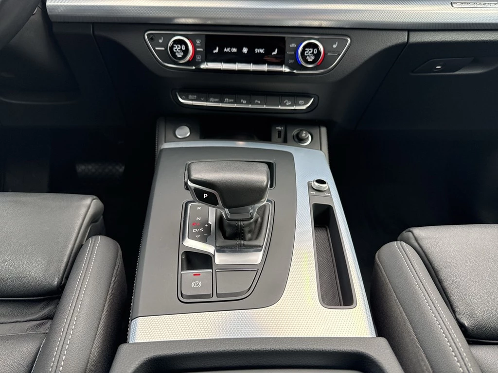 Audi Q5 S line 40 TDI quattro S tronic *AHK*Matrix*