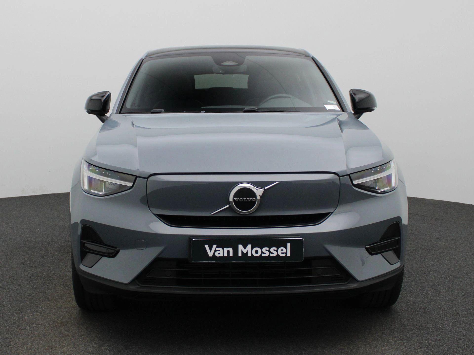 Volvo-C40-image-2
