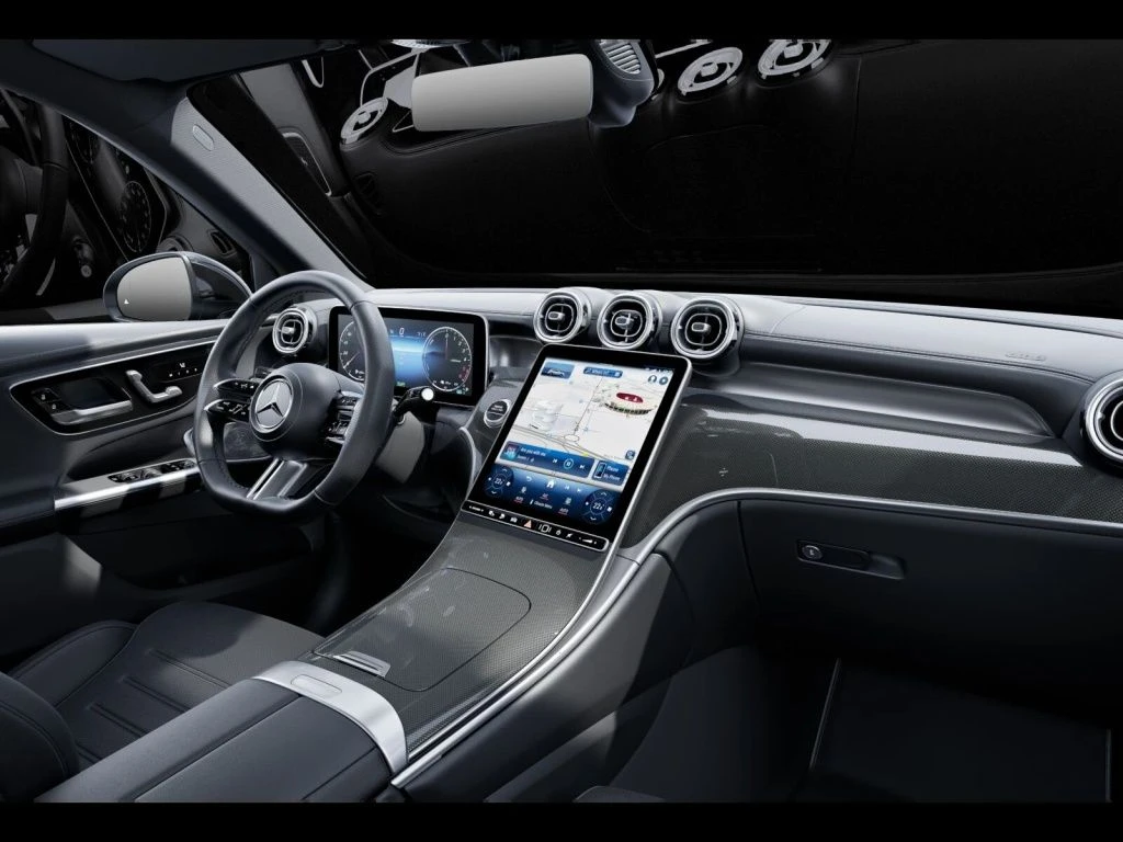 Mercedes-Benz-GLC 300 de-image-11