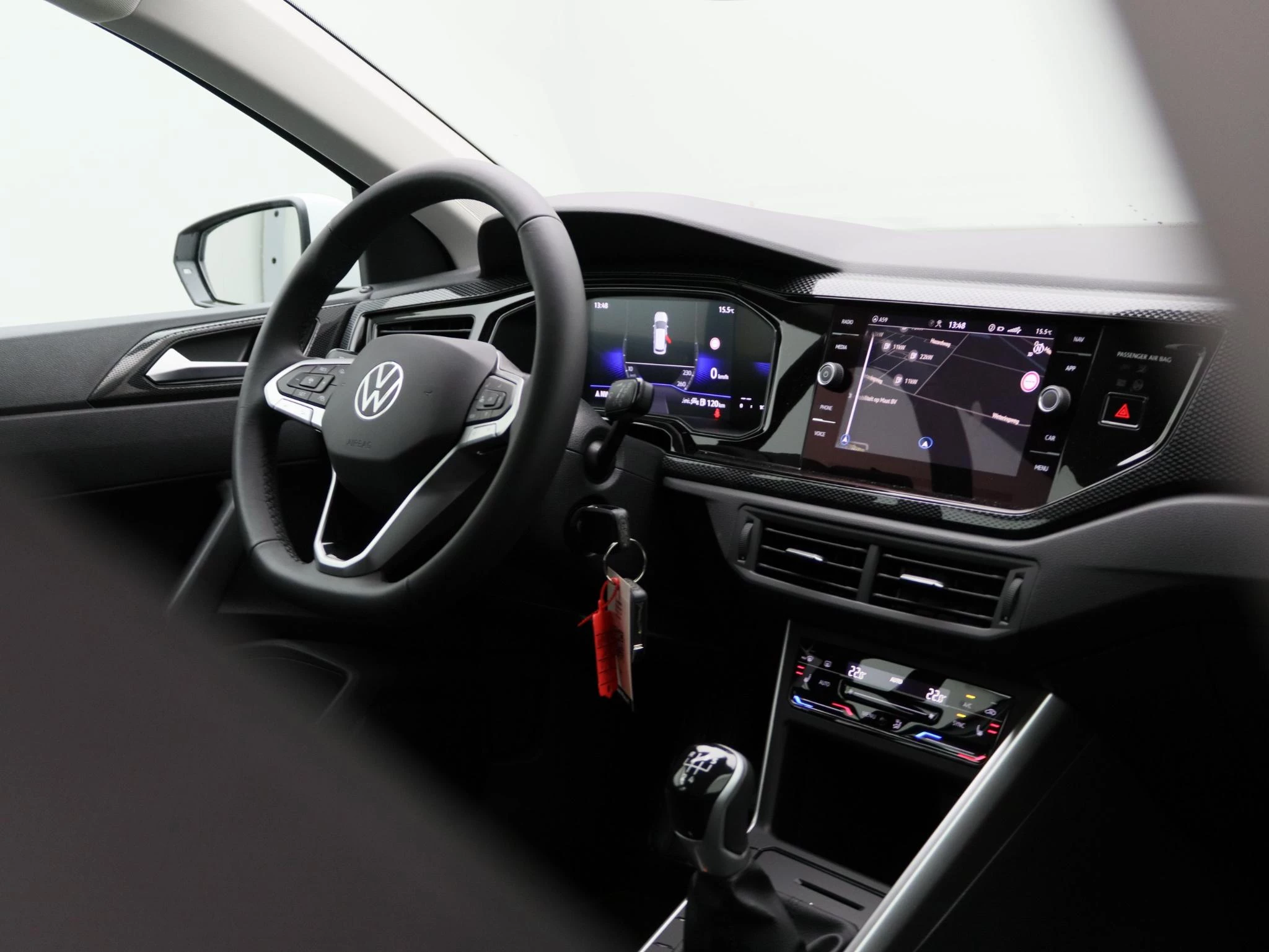 Volkswagen-Polo-image-29