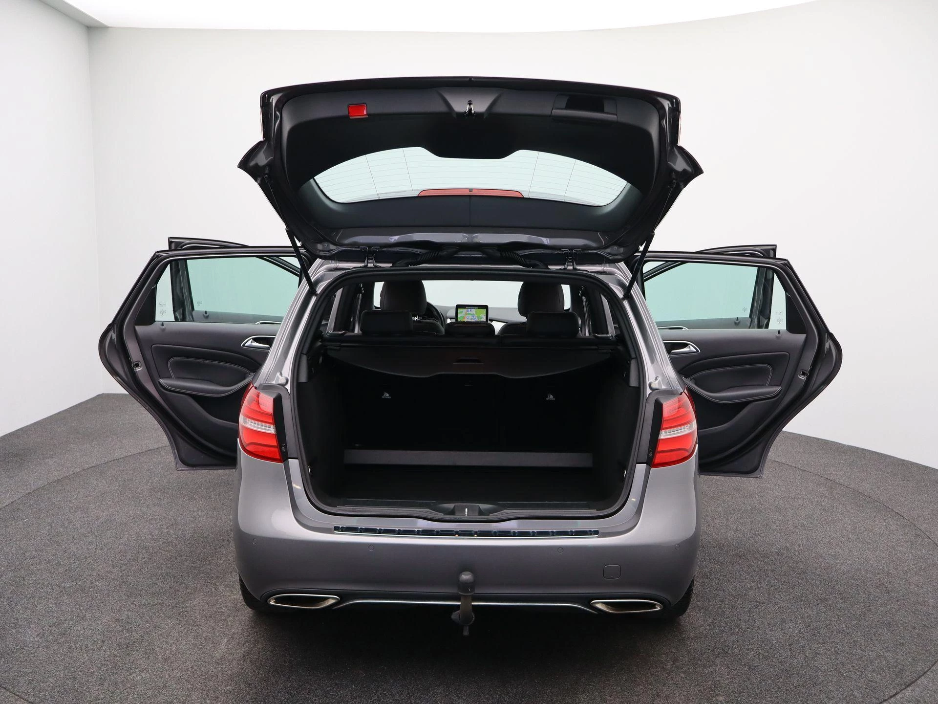 Mercedes-Benz-B-Klasse-image-12