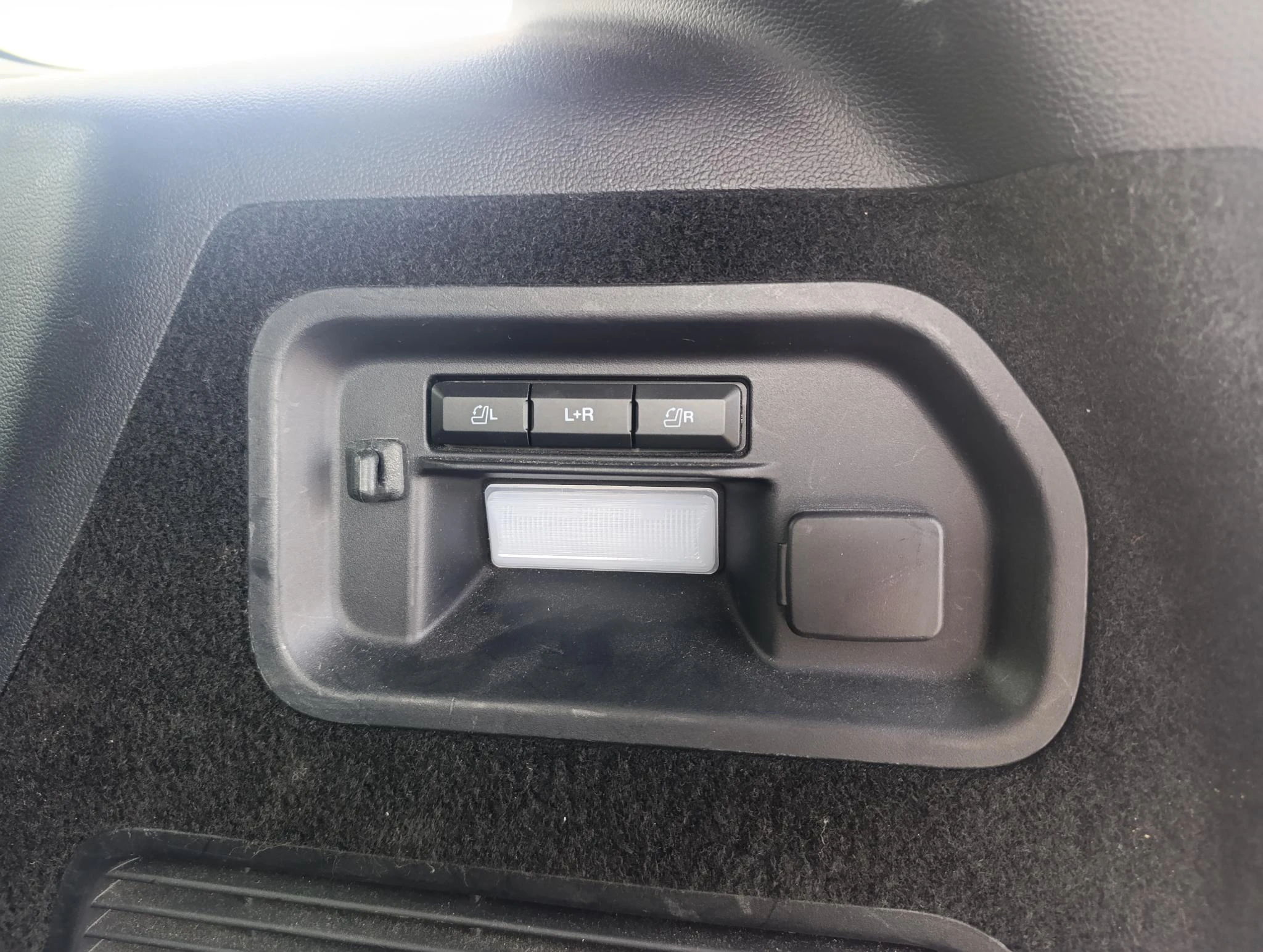 Ford-Explorer-image-14