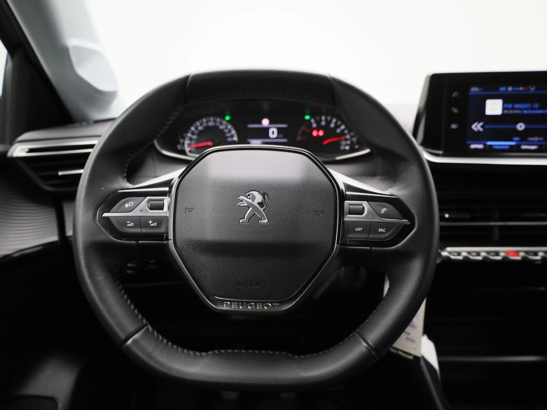 Peugeot-208-image-6