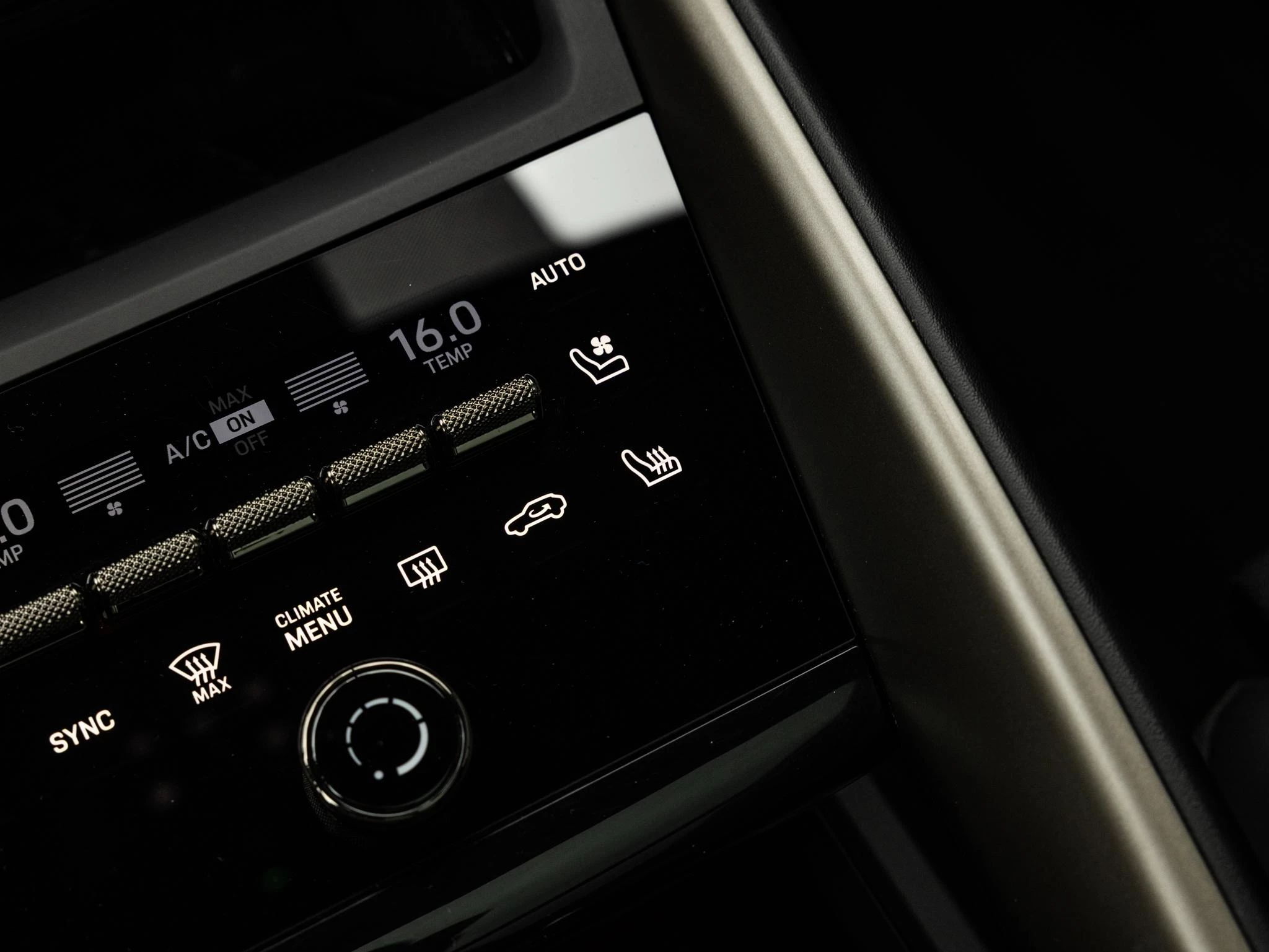 Porsche Macan Turbo 100 kWh