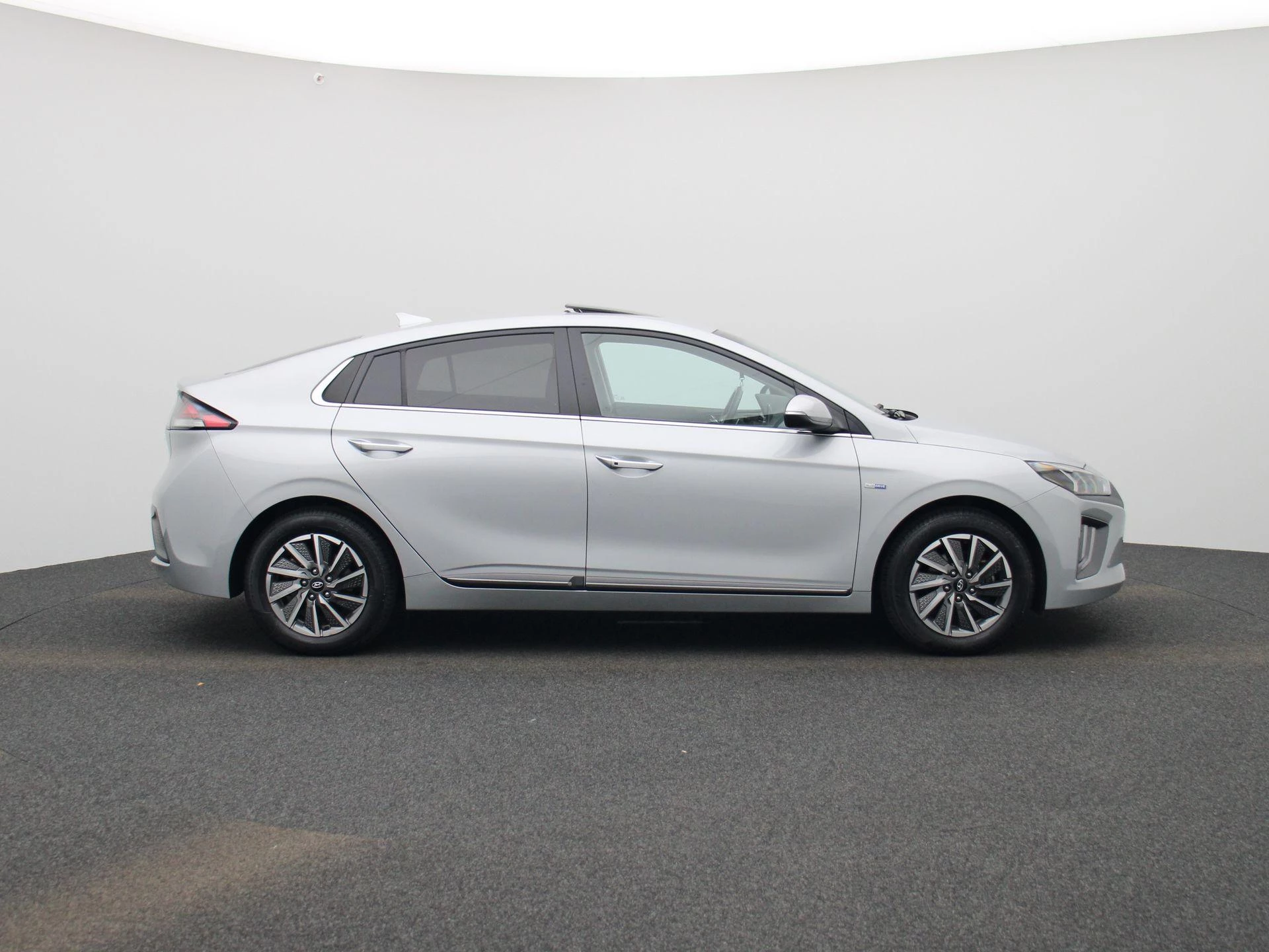 Hyundai-IONIQ-image-5