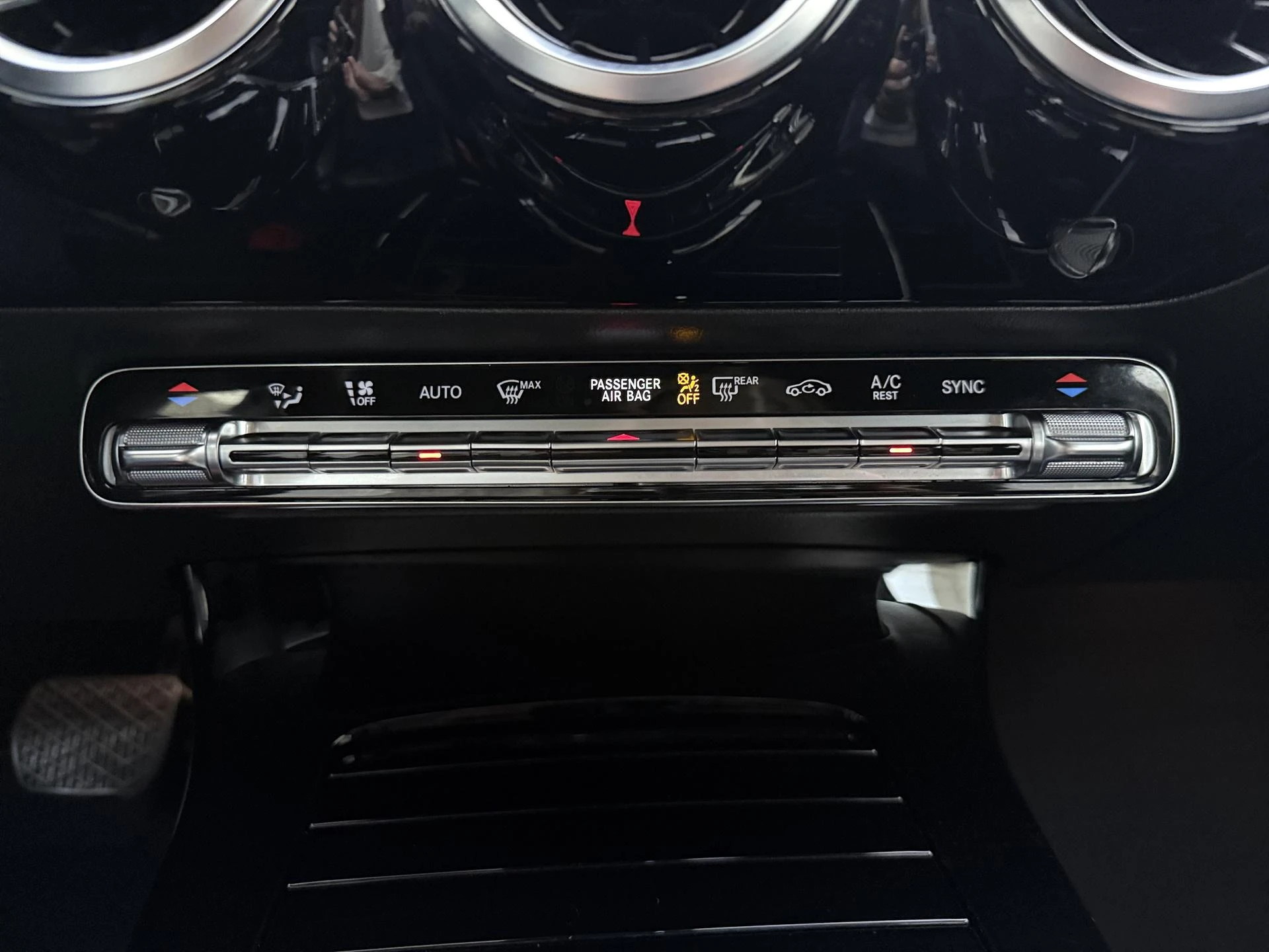 Mercedes-Benz-A-Klasse-image-18