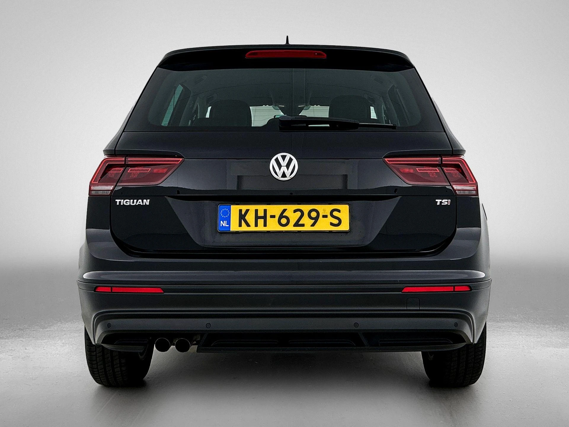 Volkswagen-Tiguan-image-2