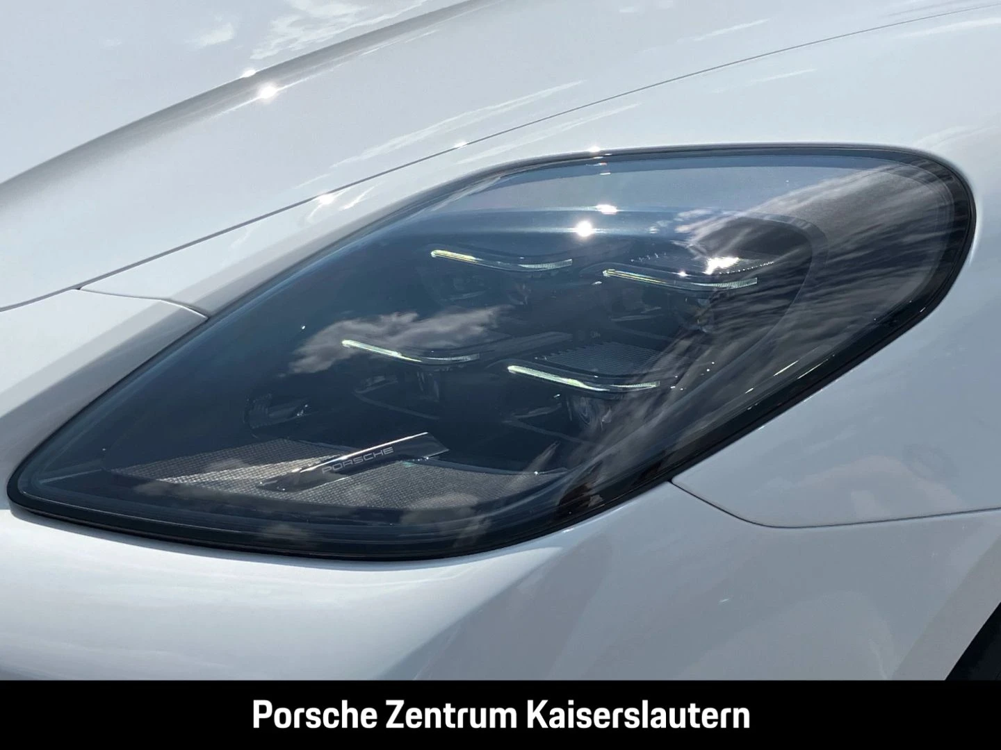 Porsche-Panamera-image-40