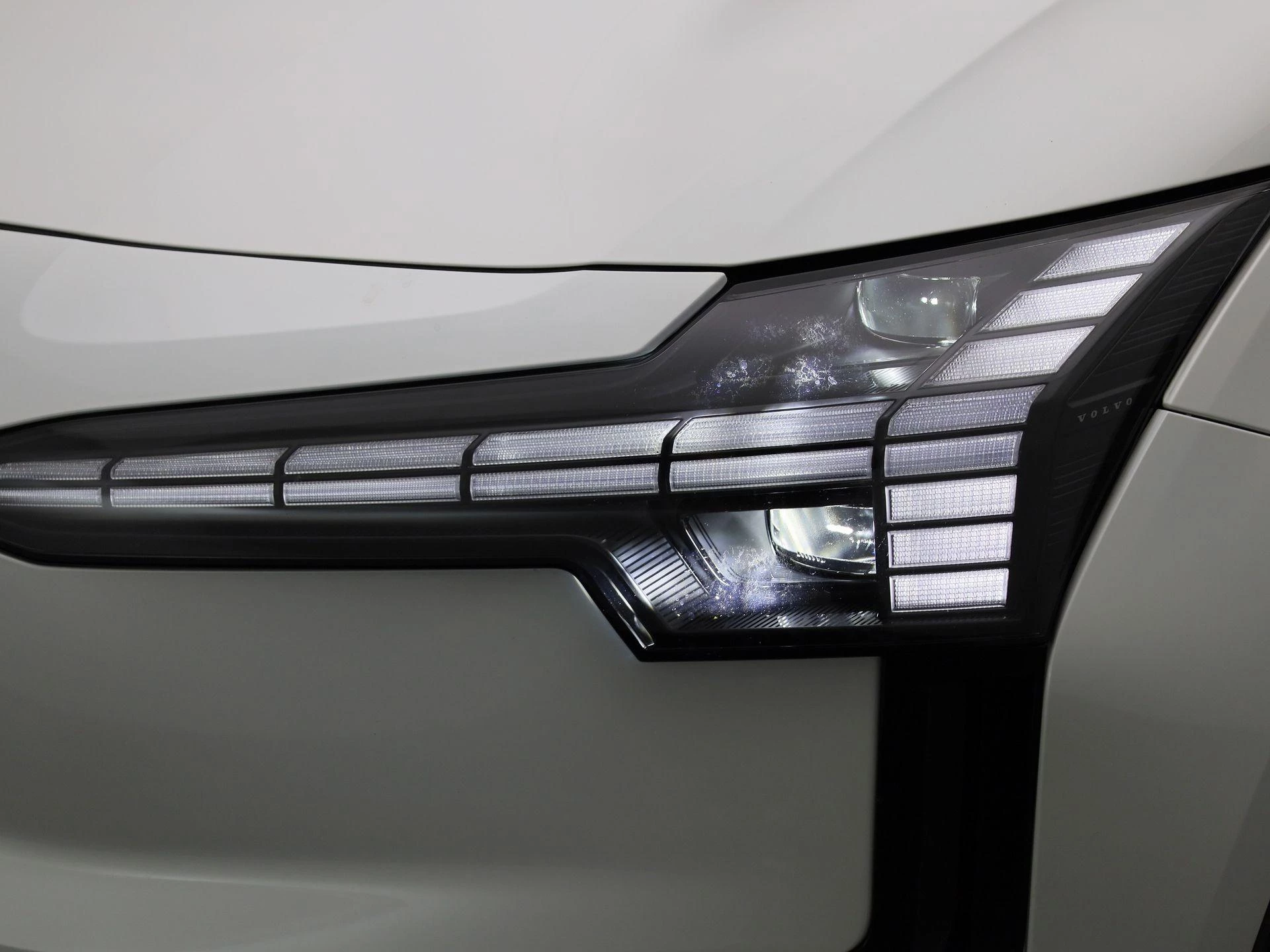 Volvo-EX30-image-17