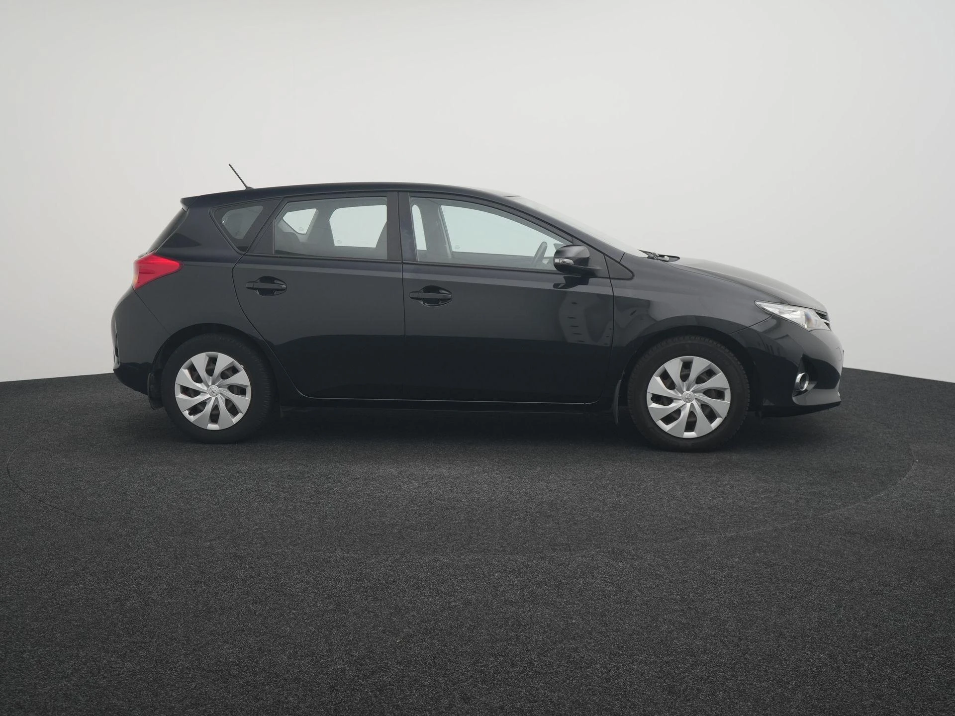 Toyota-Auris-image-5
