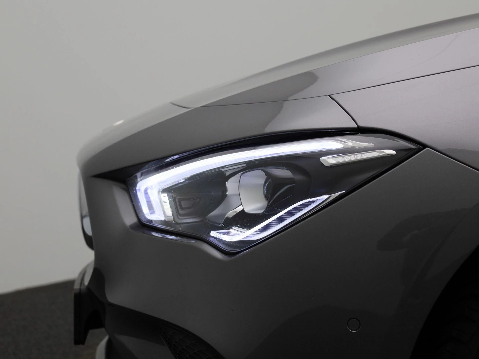 Mercedes-Benz-CLA-image-15