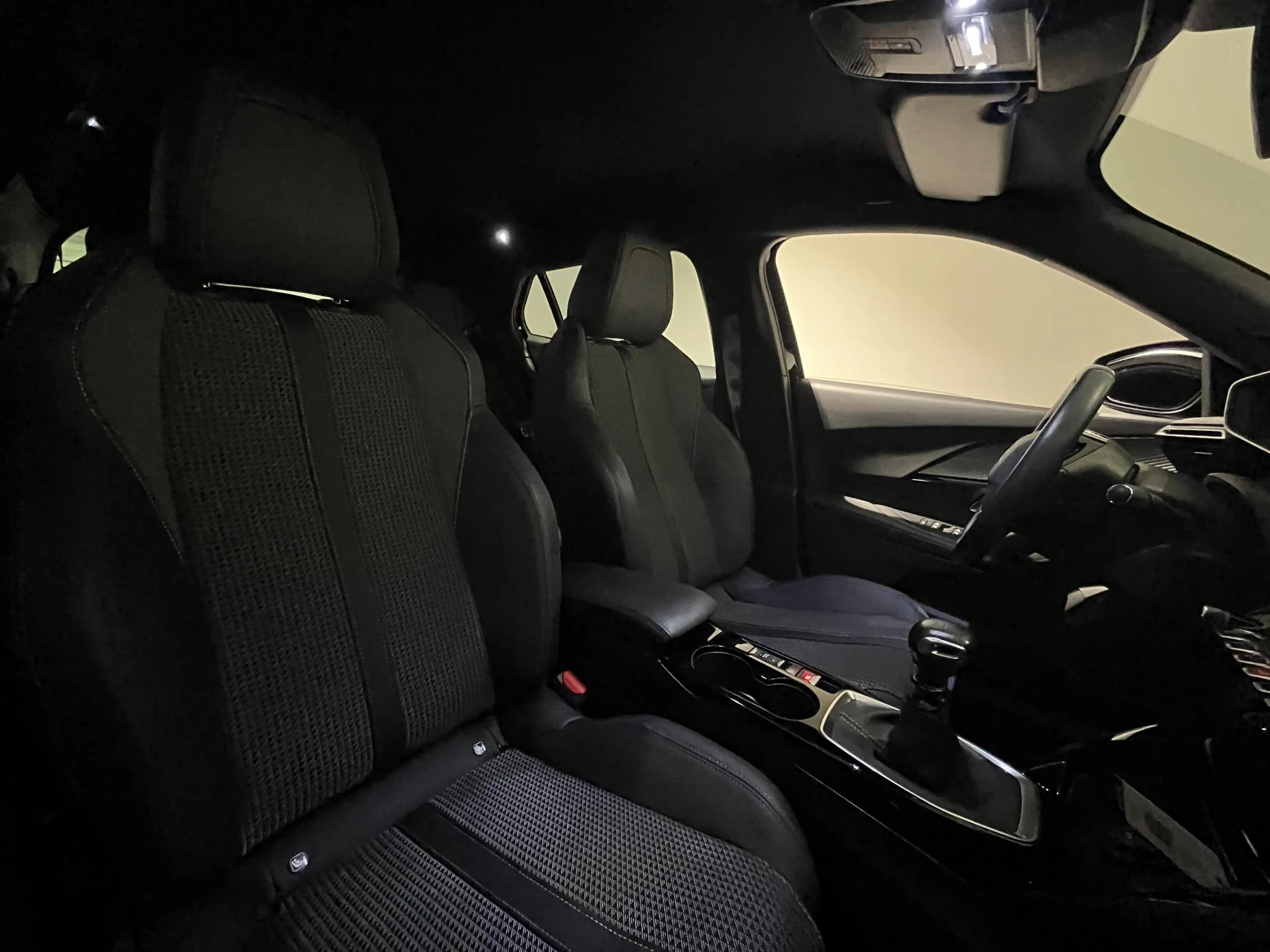 Peugeot-2008-image-18