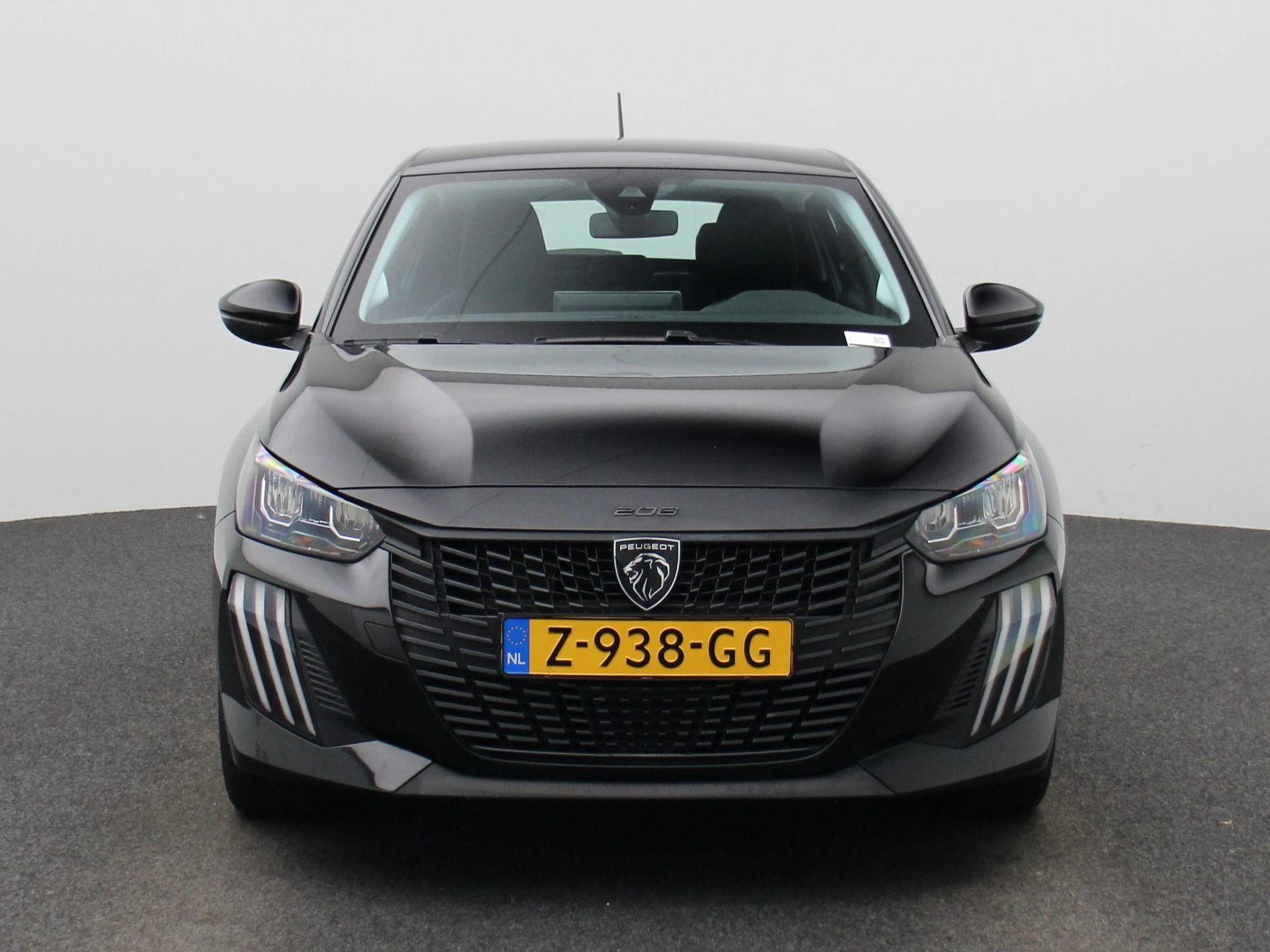 Peugeot-e-208-image-3