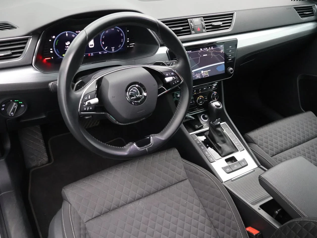Škoda-Superb-image-7