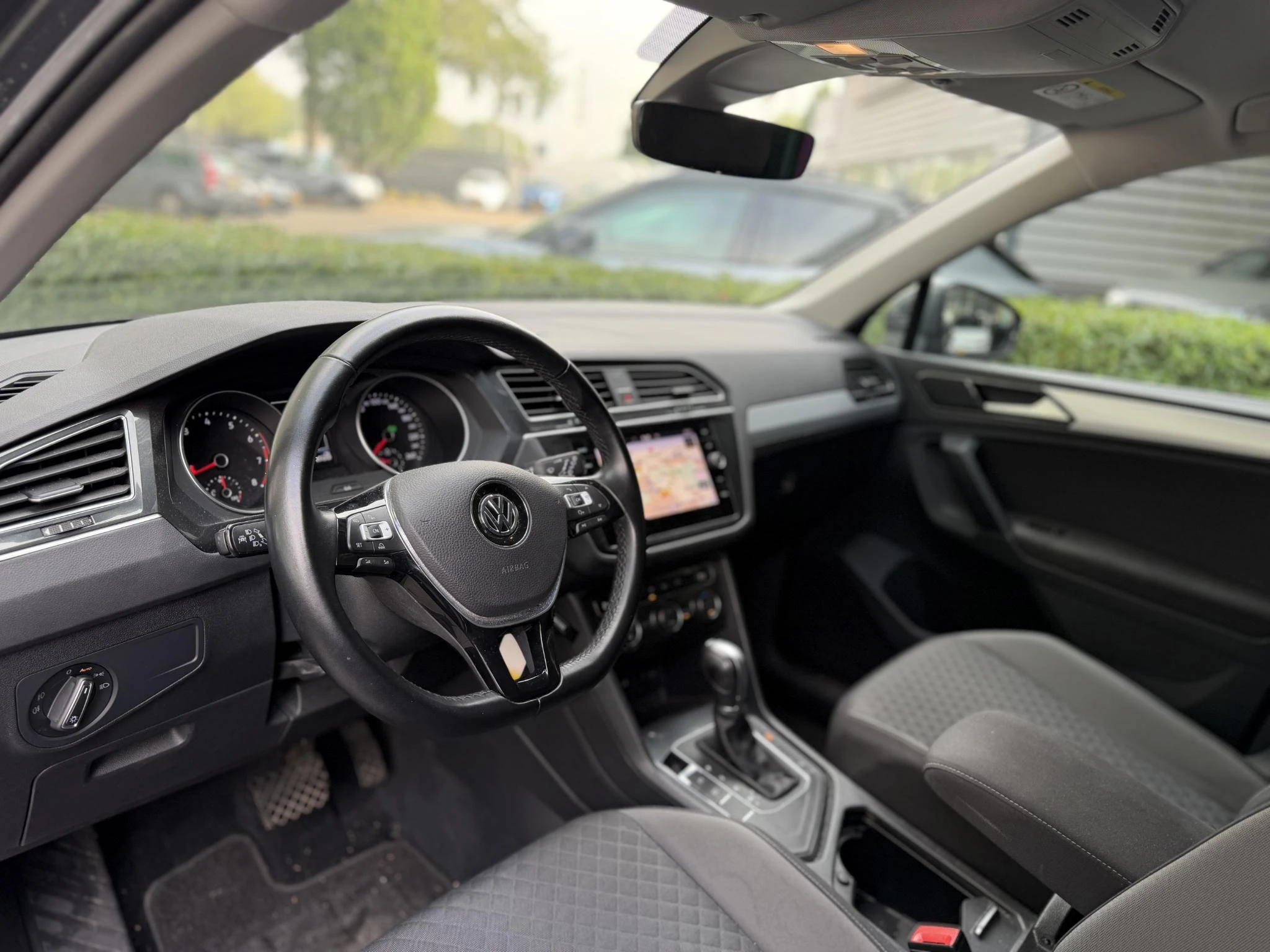 Volkswagen-Tiguan-image-4