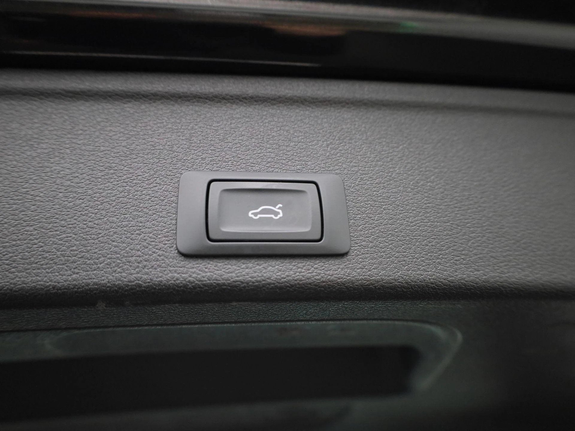 Audi-A4-image-11
