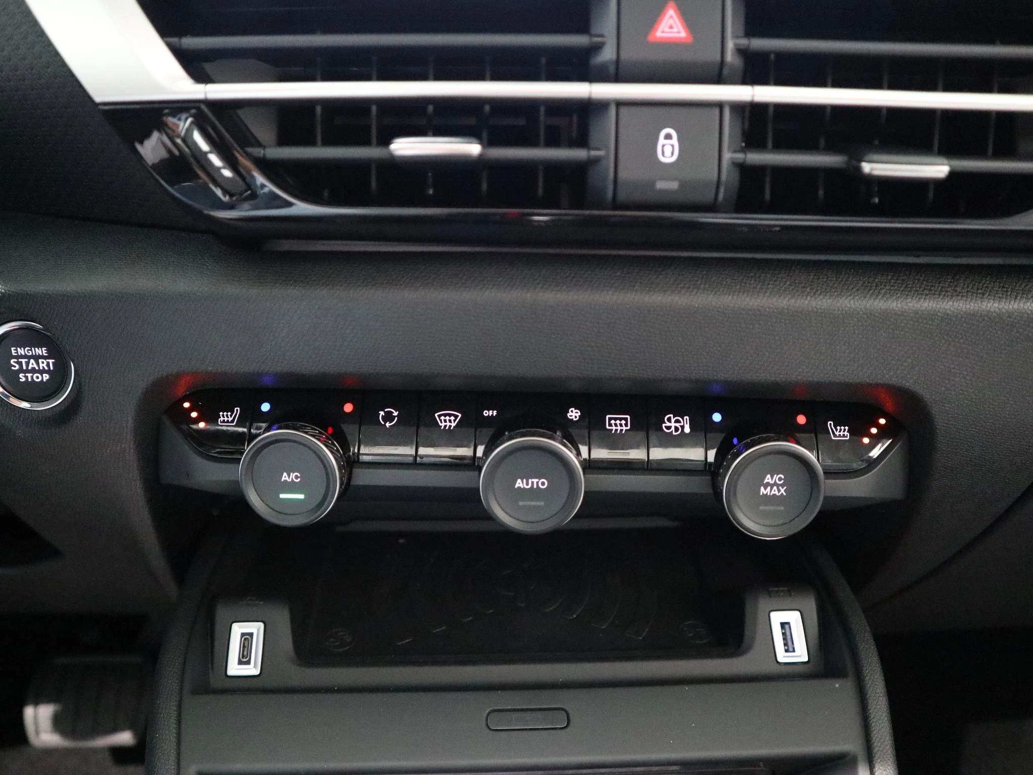 Citroën C4 Hybrid 145pk Max