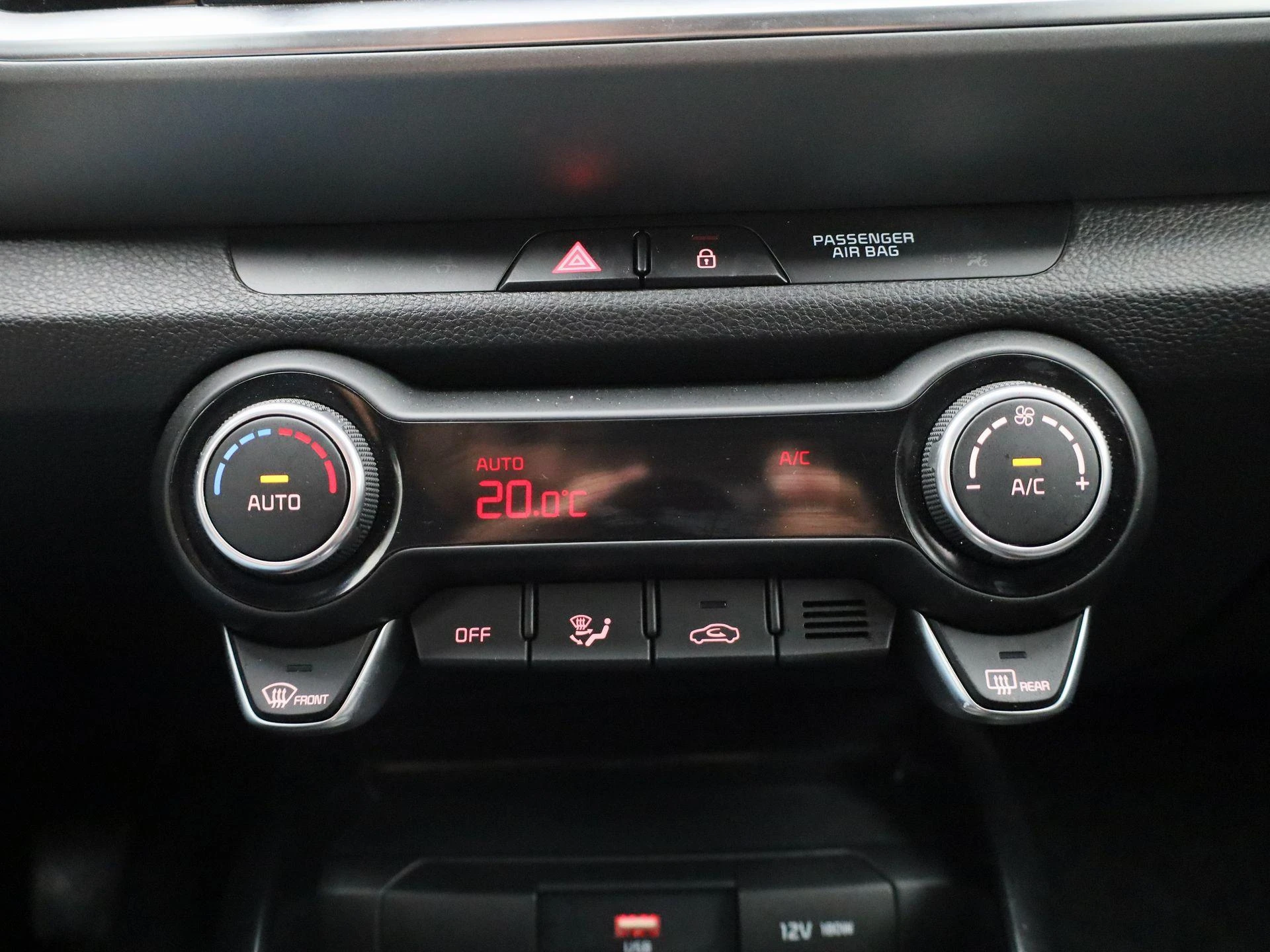 Kia-Stonic-image-19