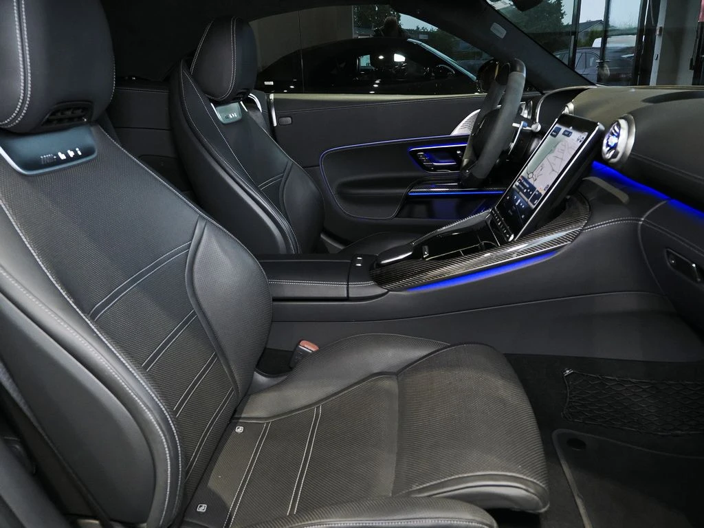 Mercedes-AMG-SL 63-image-12