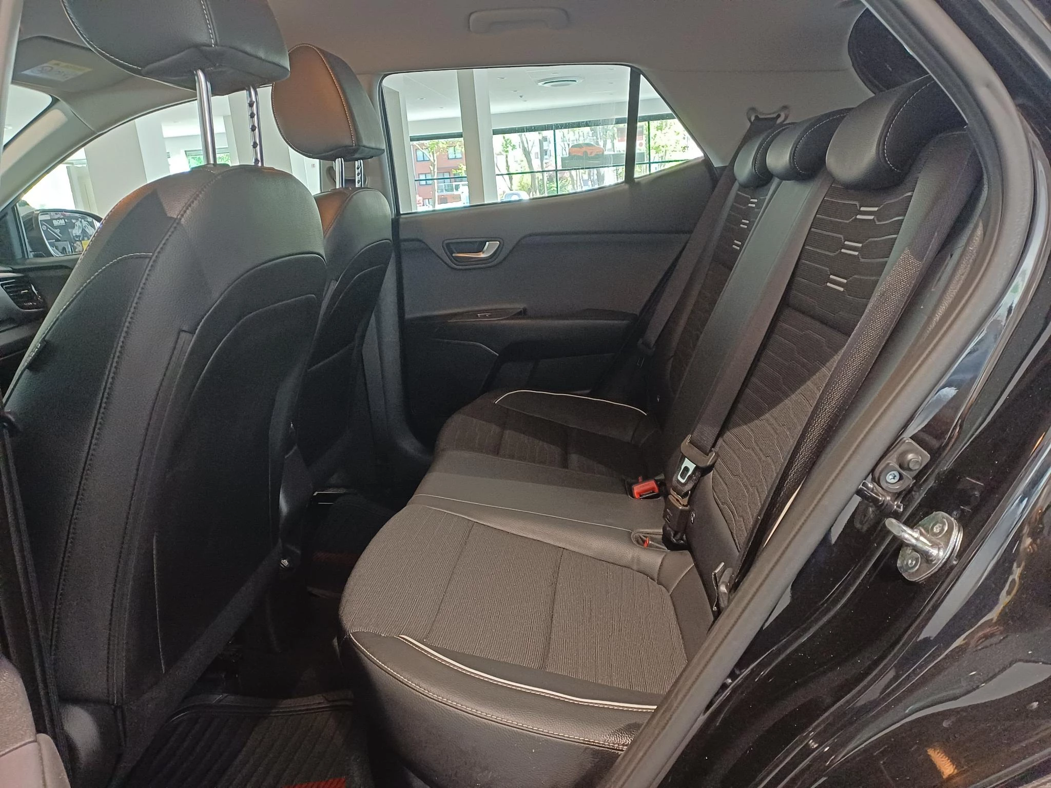 Kia-Stonic-image-17