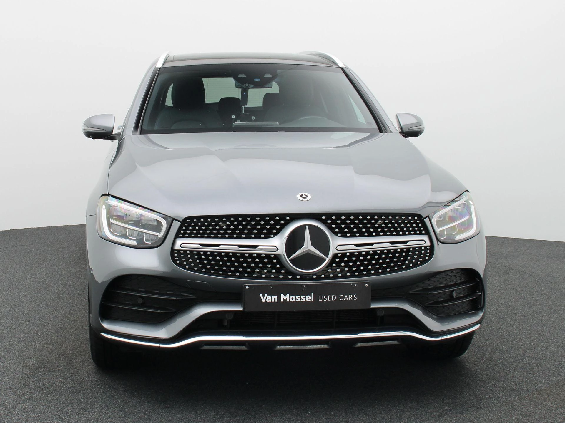 Mercedes-Benz-GLC-image-2