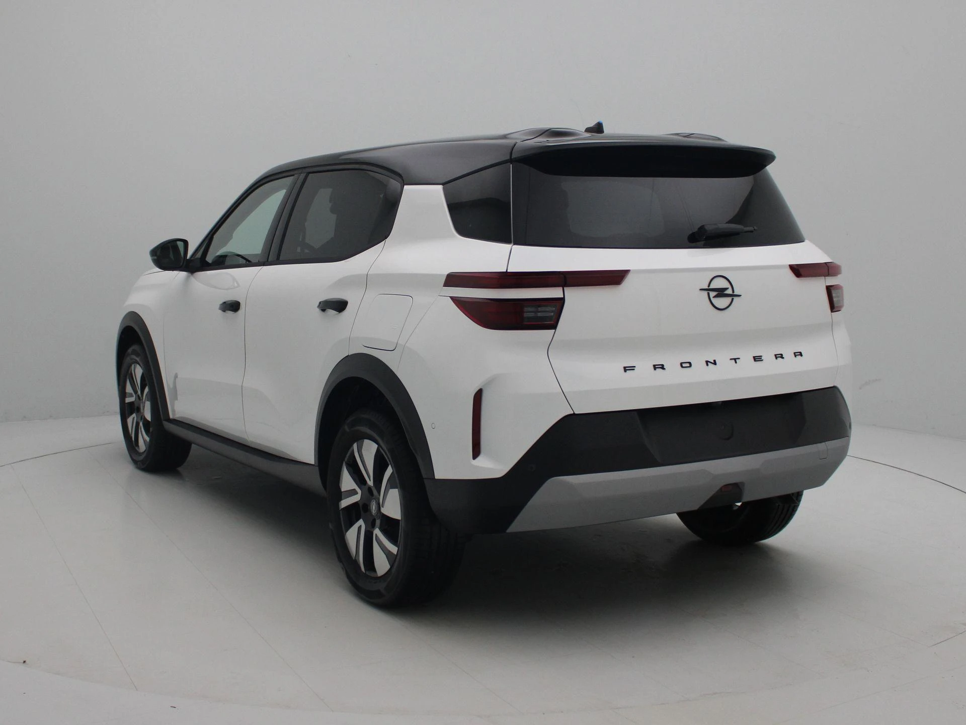 Opel-Frontera-image-1